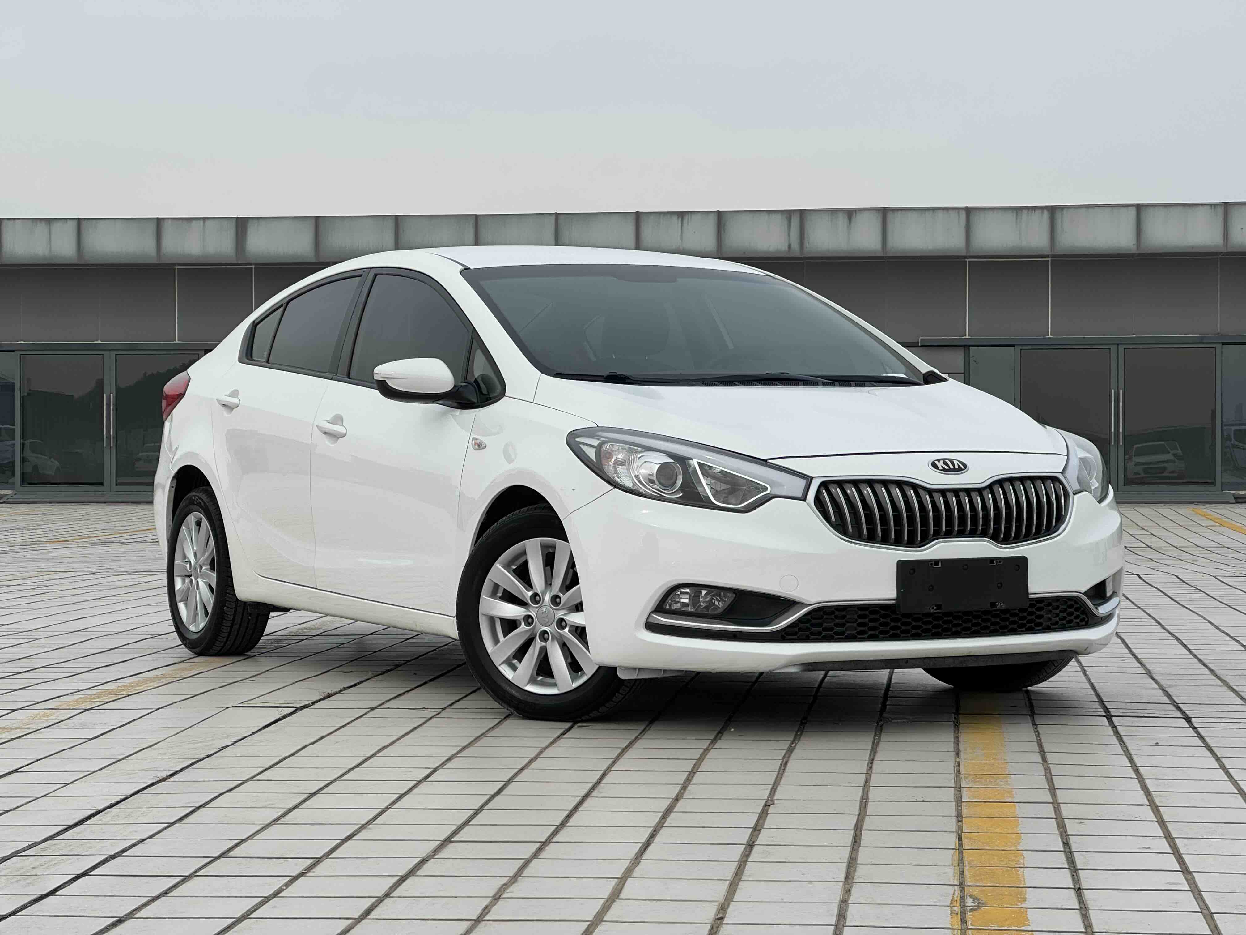 Kia K3 2016 #3 Kia K3 2016 car image #3