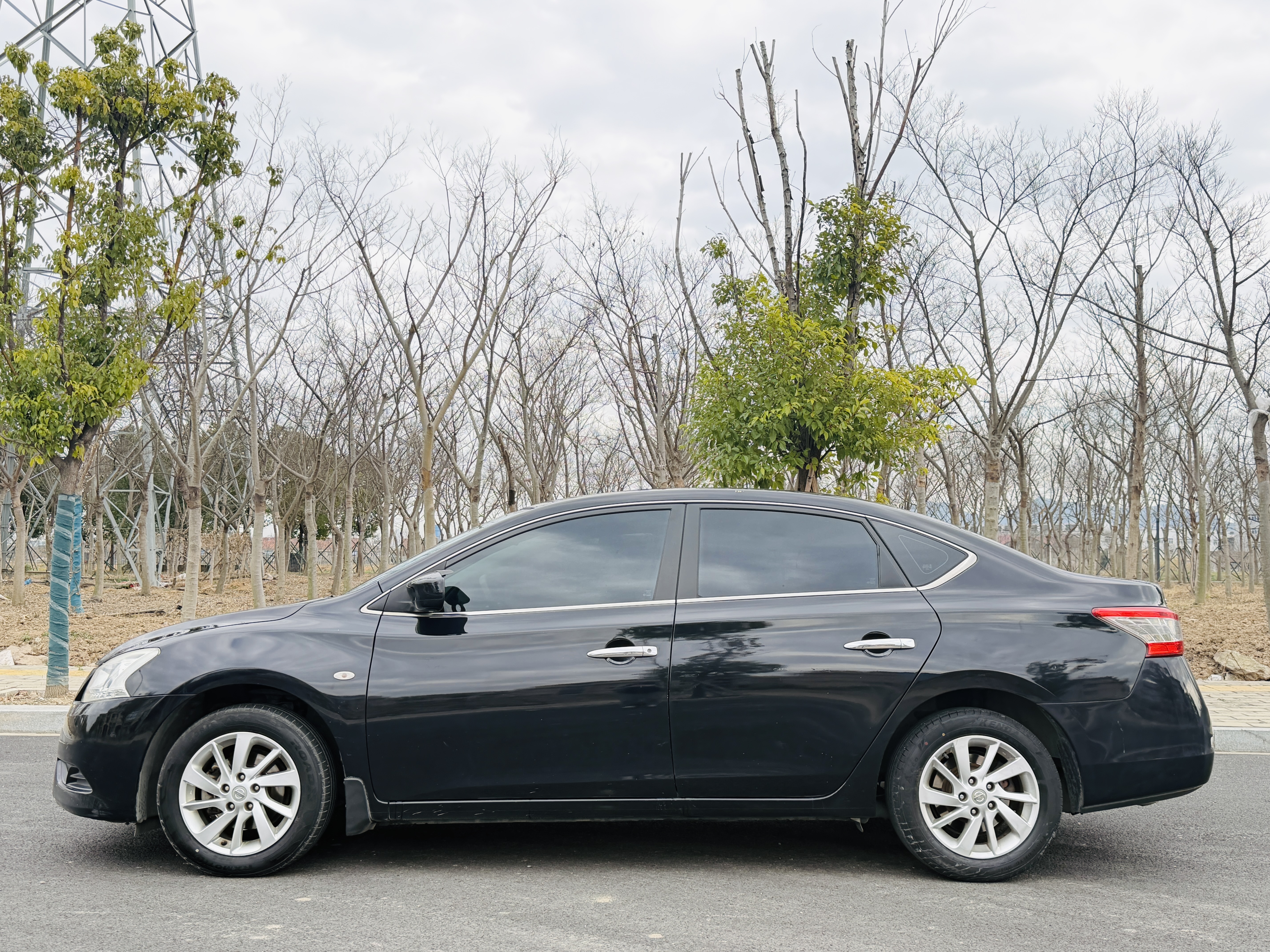 Nissan Sylphy 2013 #3 Nissan Sylphy 2013 car image #3