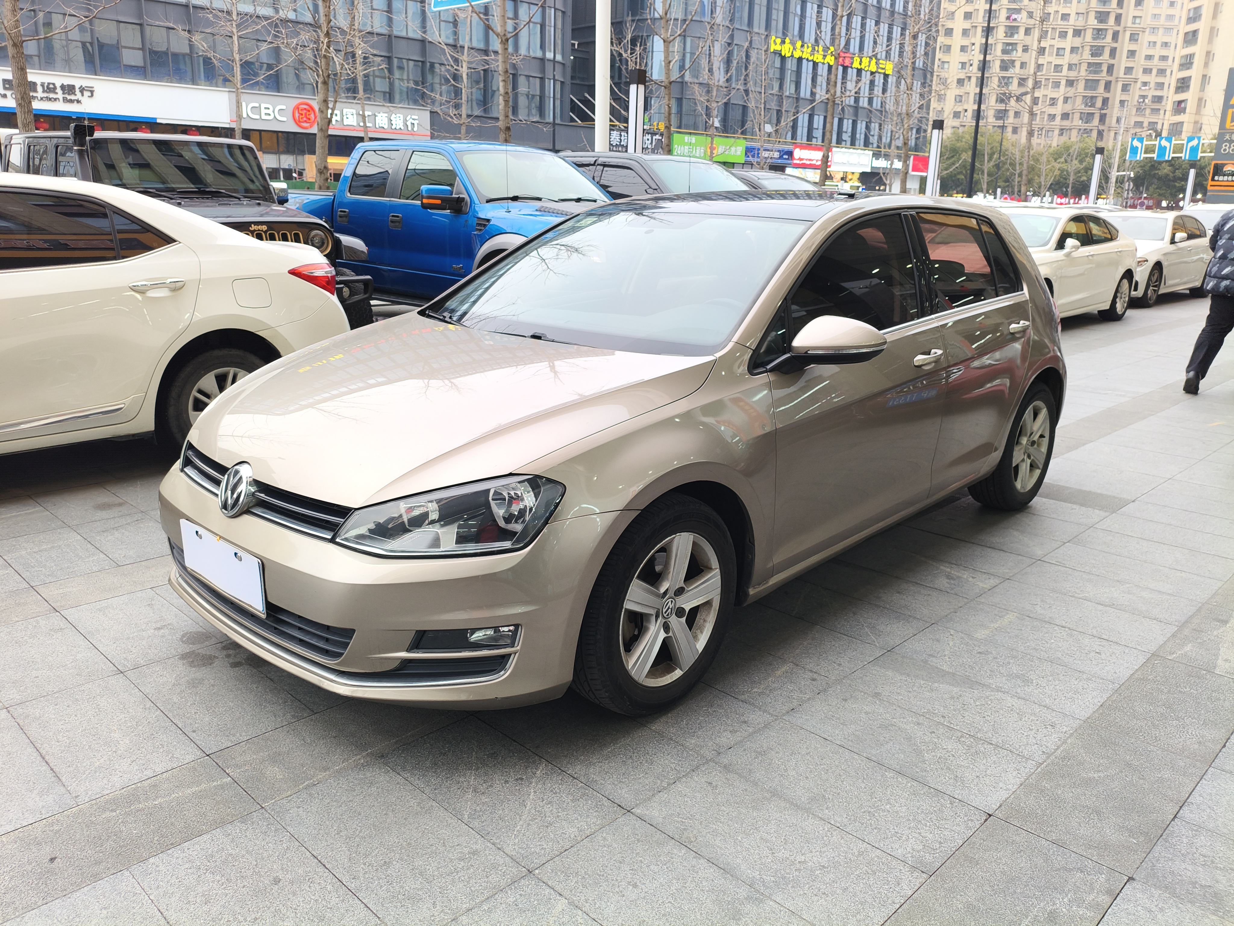 Volkswagen Golf 2015 car image #3