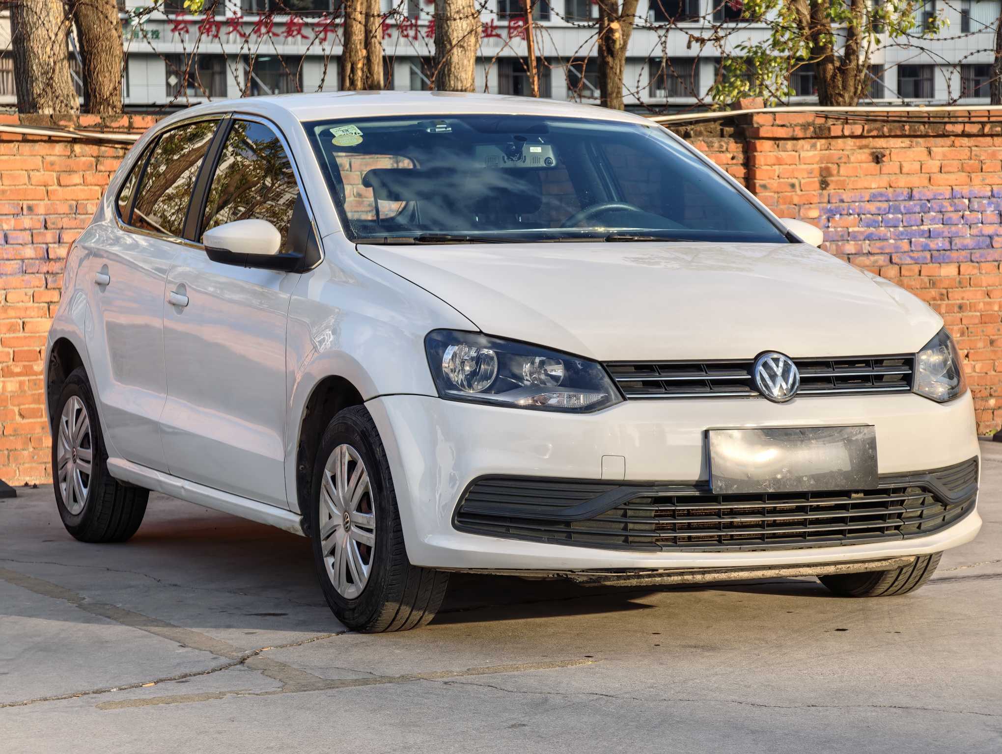 Volkswagen Polo 2014 imagem de carro #3