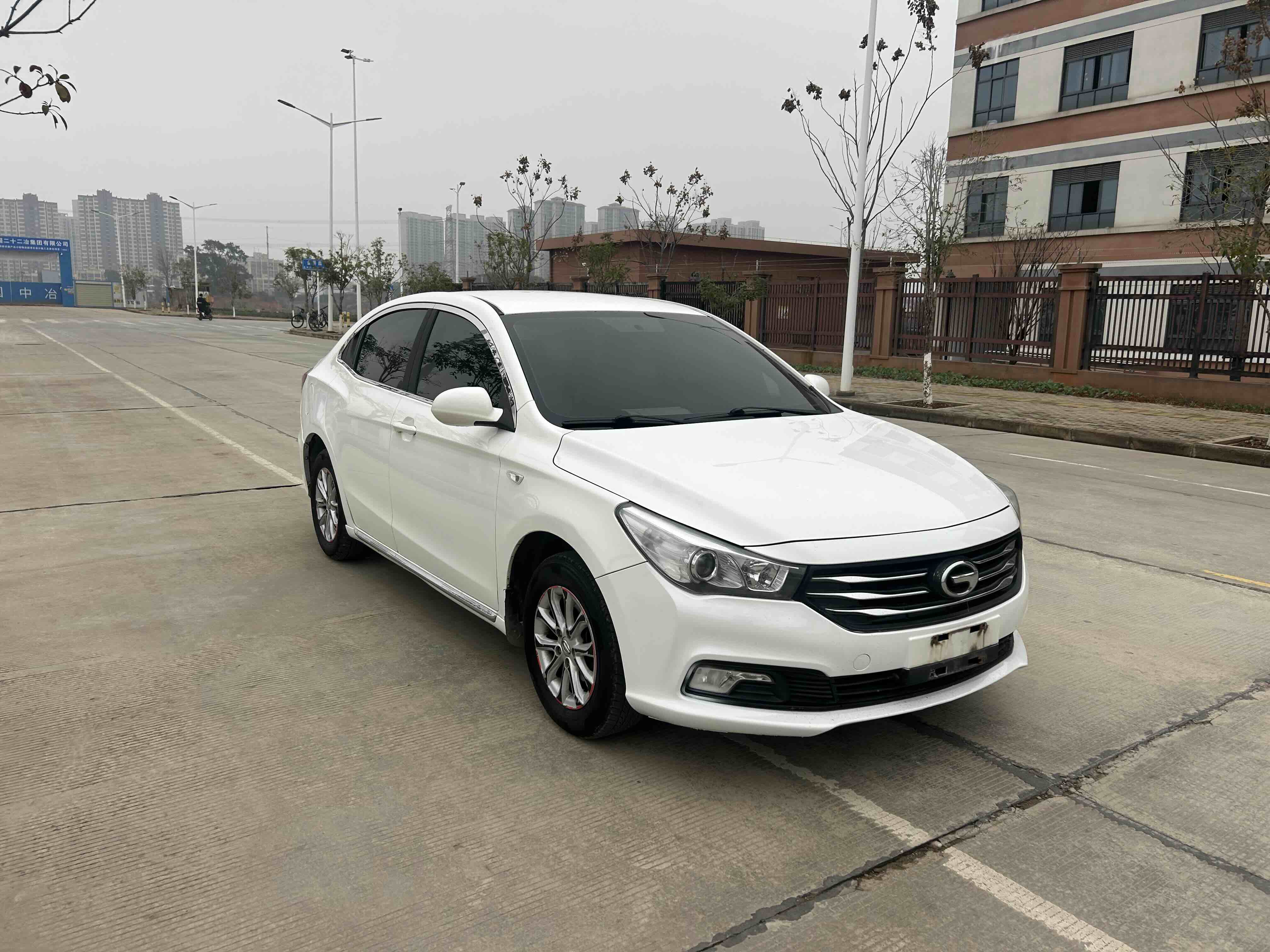 GAC Trumpchi GA3S 2015 car image #3