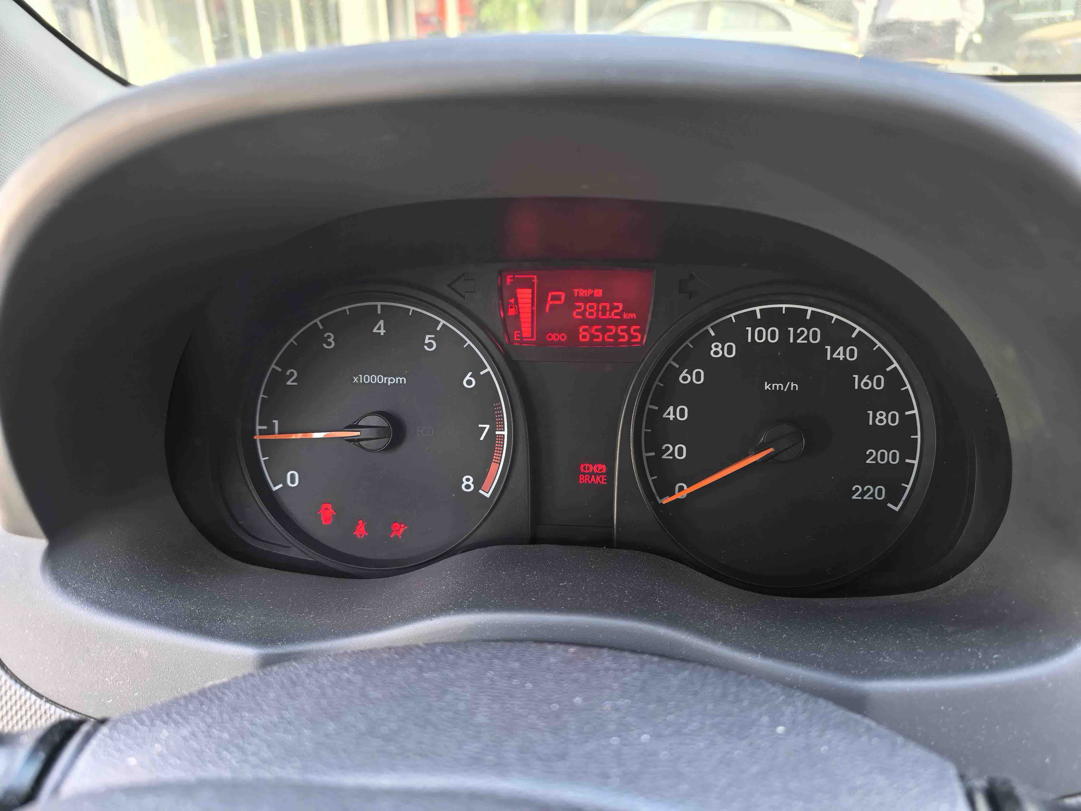 Hyundai Reina 2014 car image #3