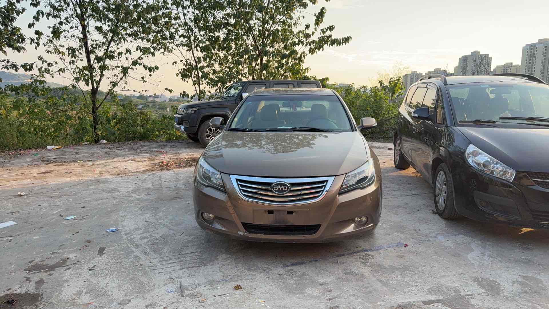 BYD G6 2012 car image #3