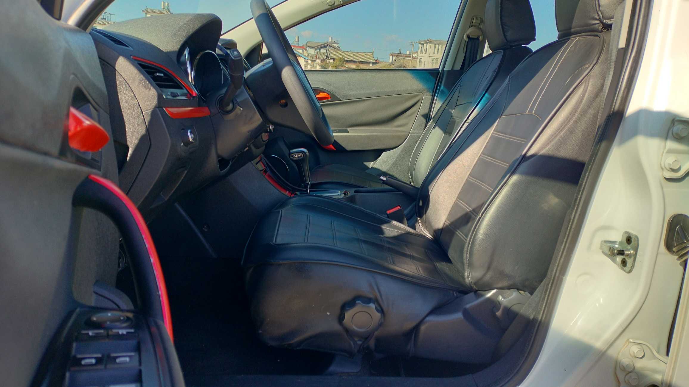 5 2014 car image #3