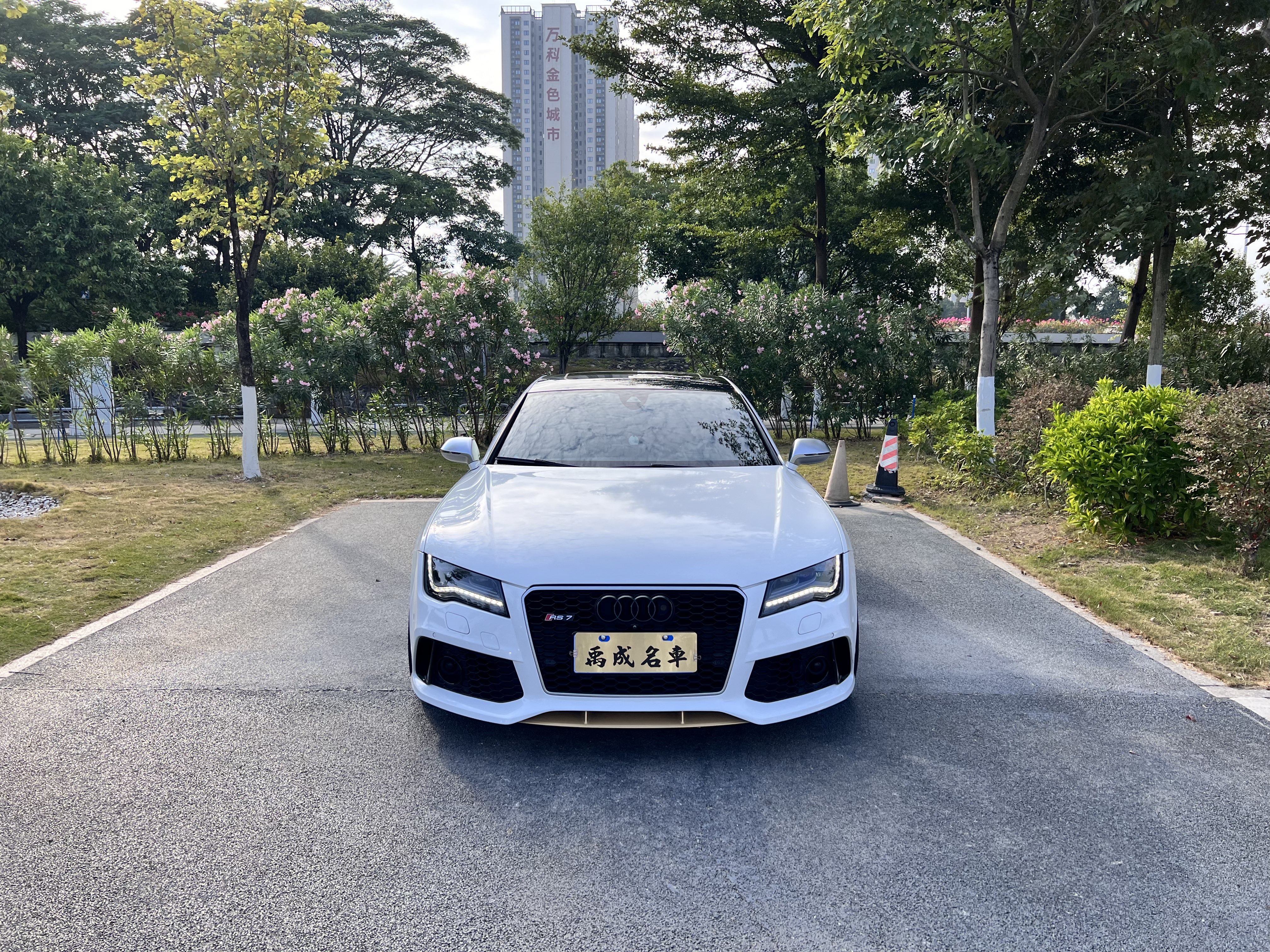 Audi RS 7 2015 car image #3