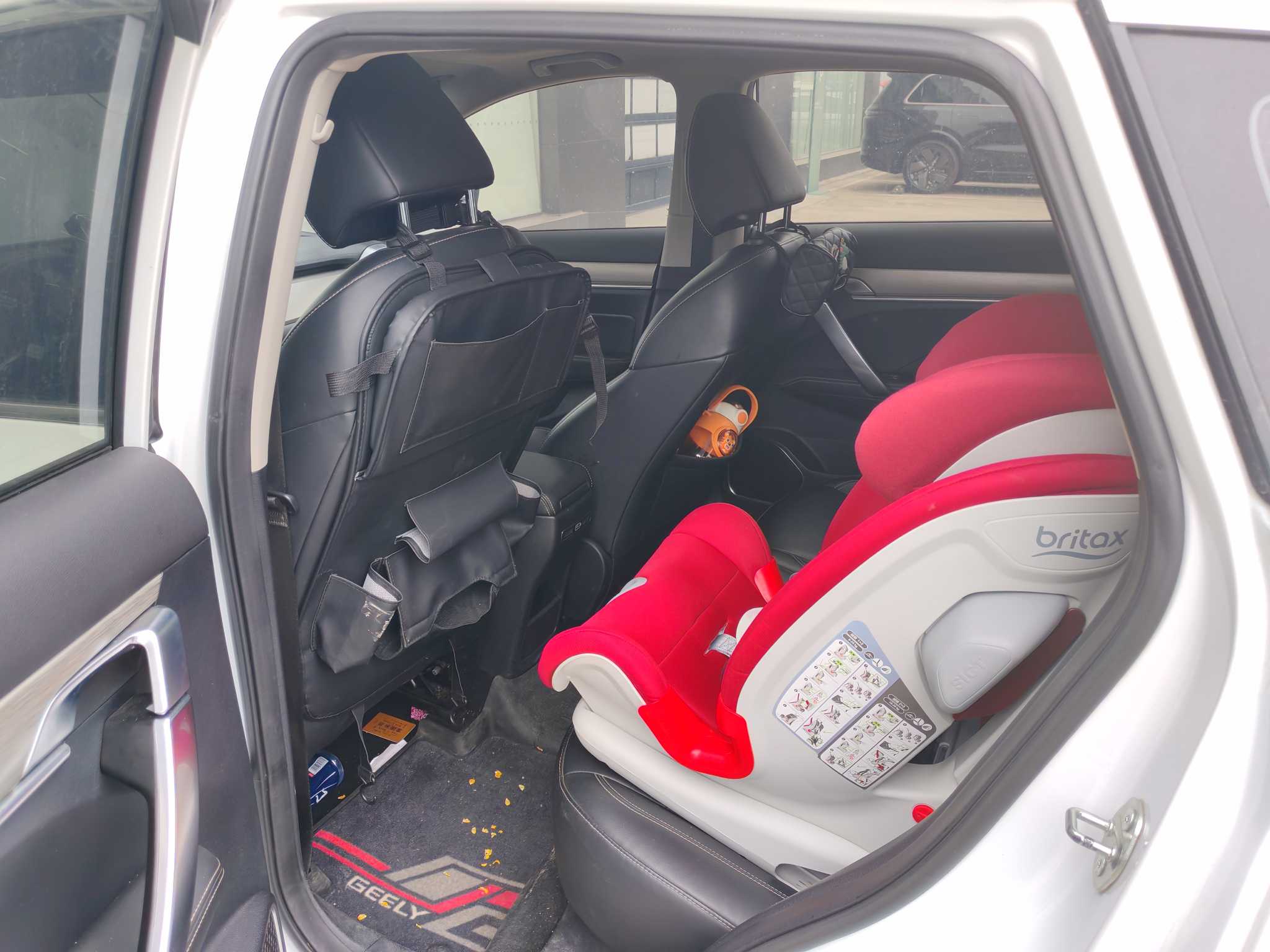 GEELY Coolray 2019 car image #3