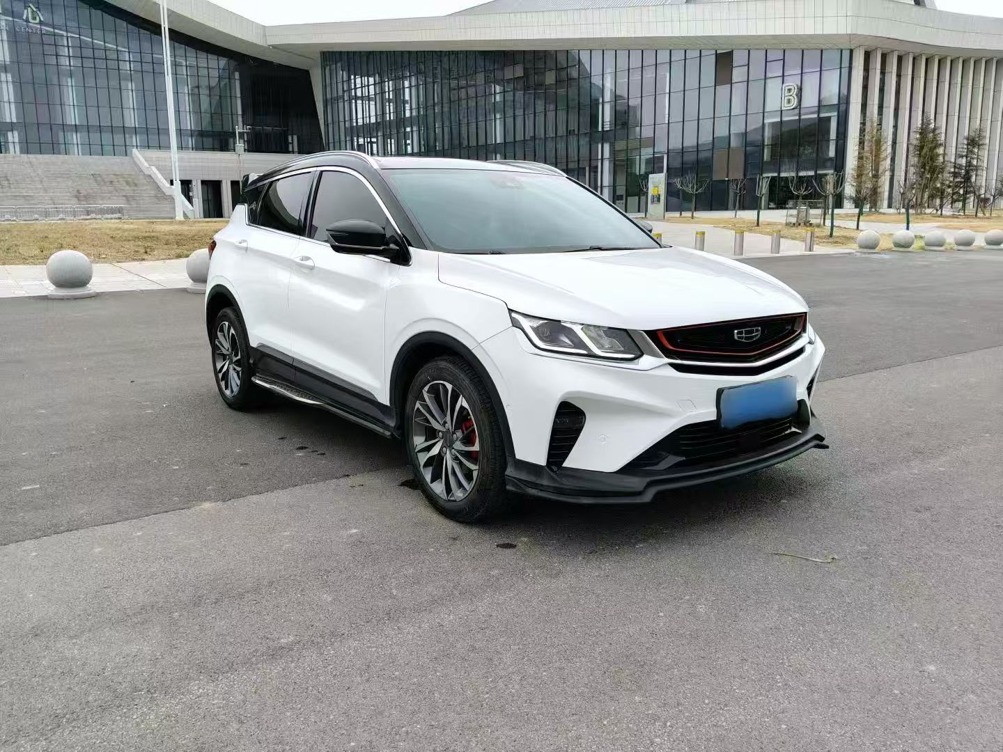 GEELY Coolray 2019 car image #3
