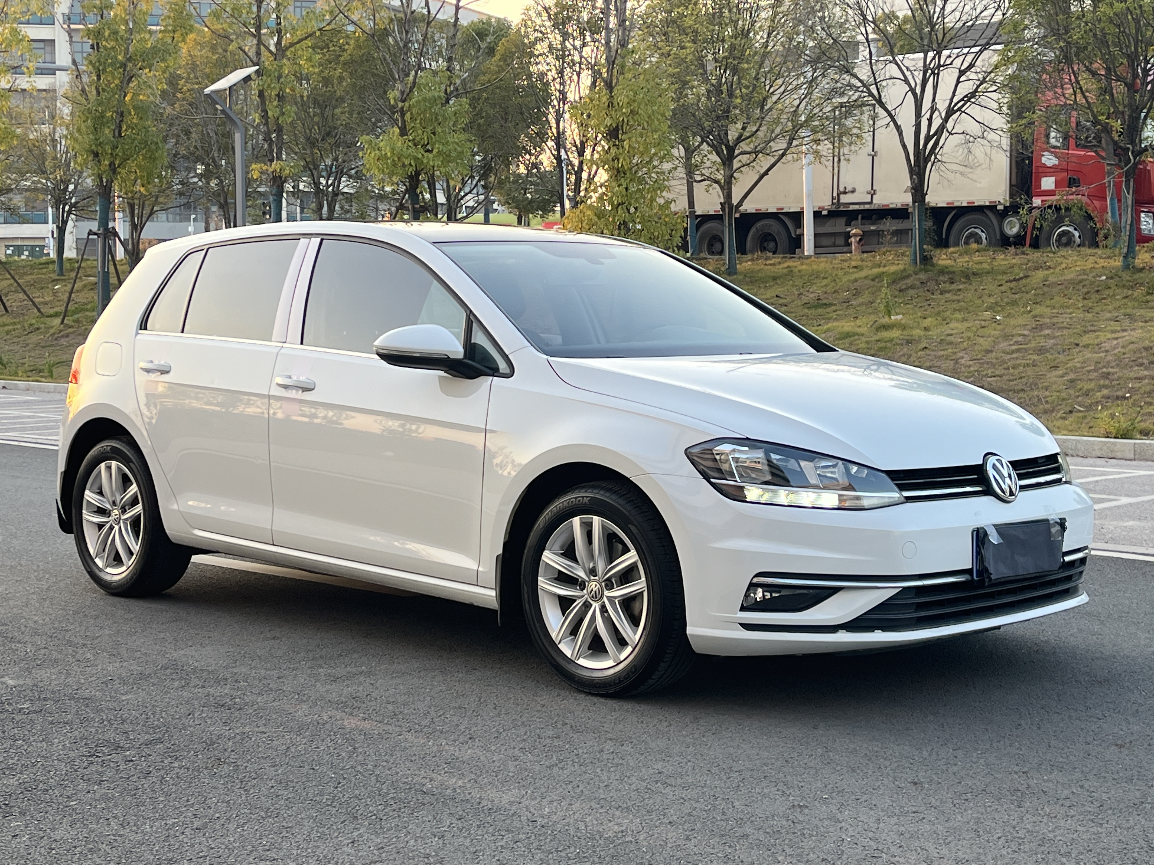 Volkswagen Golf 2019 #3 Volkswagen Golf 2019 car image #3