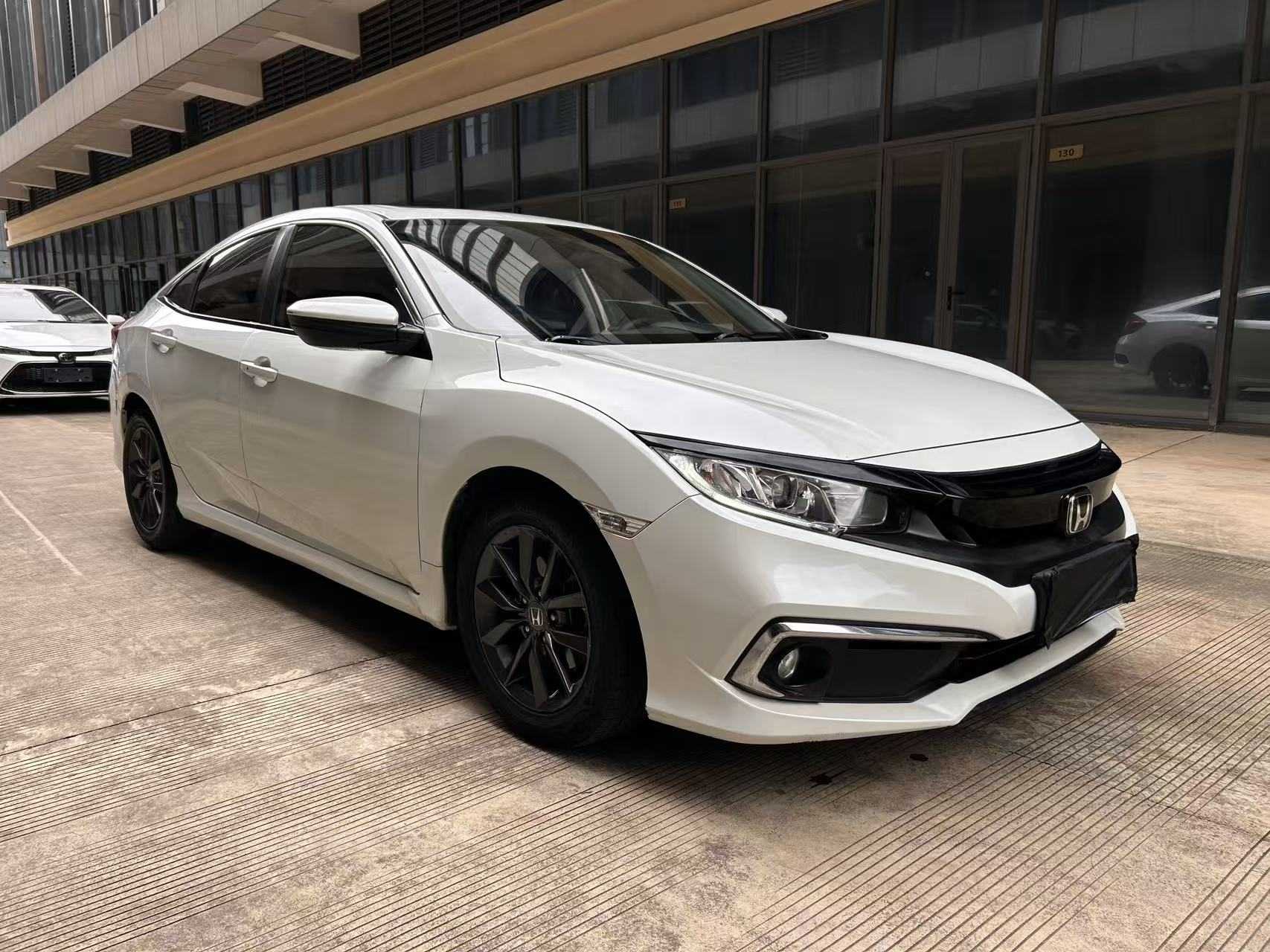 Honda Civic 2019 #3 Honda Civic 2019 car image #3