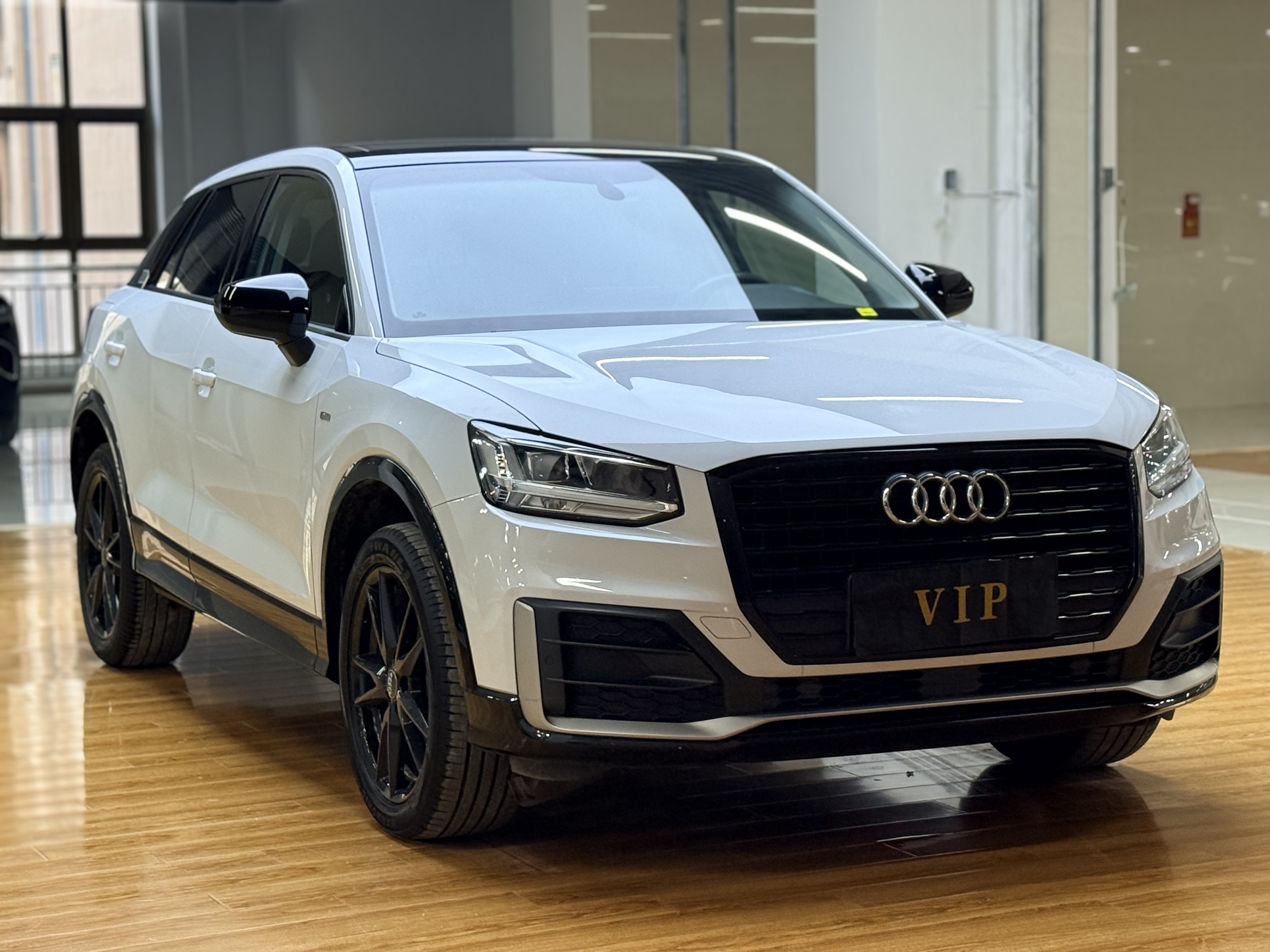 Q2L 2019 car image #3