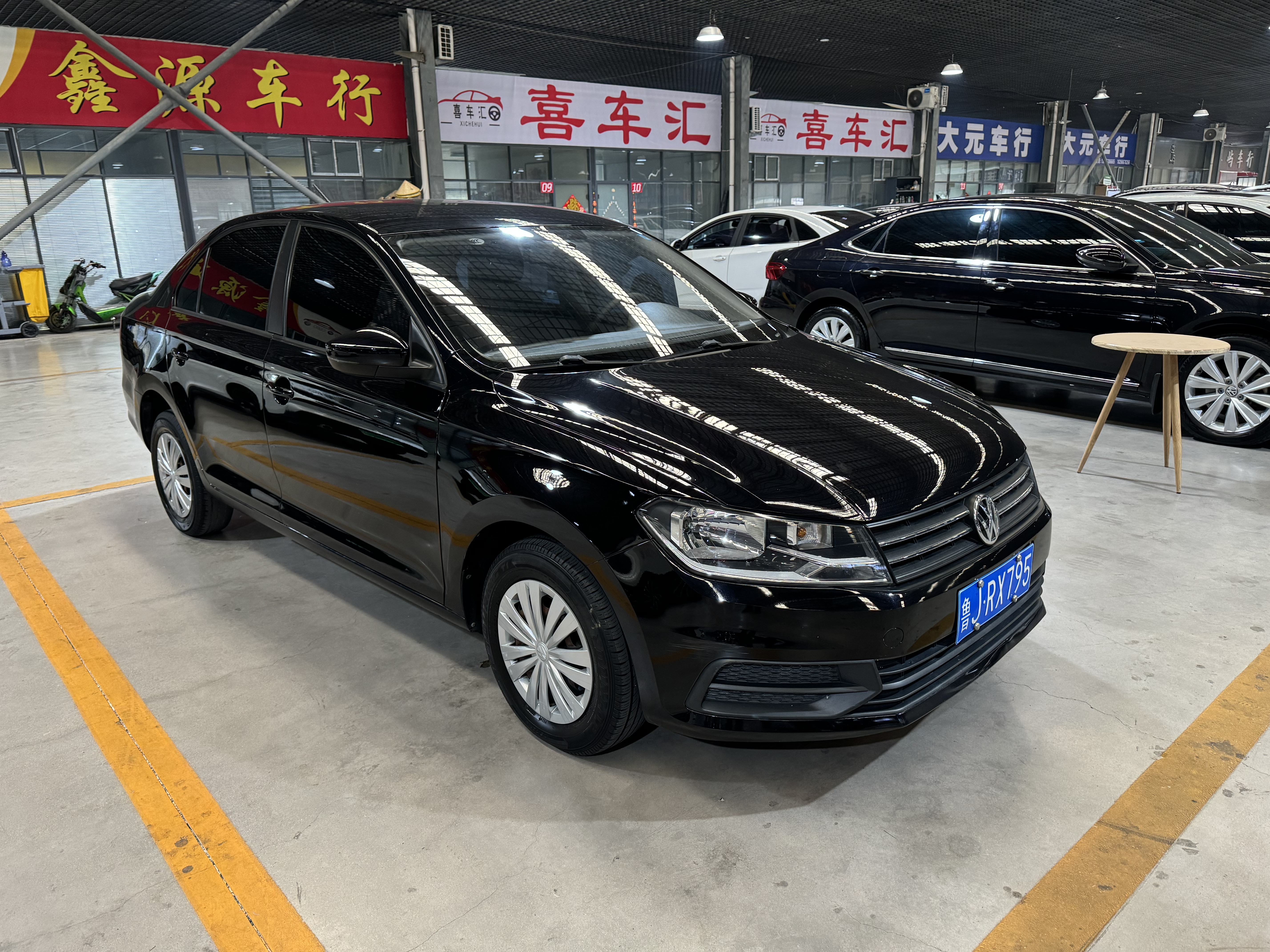 Santana 2019 car image #3