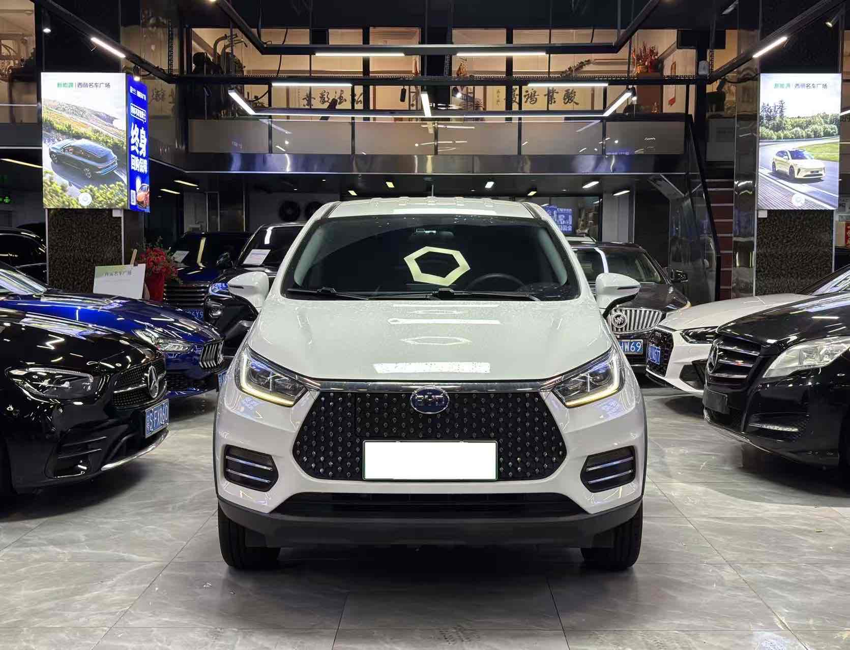 BYD S2 2020 #3 BYD S2 2020 car image #3