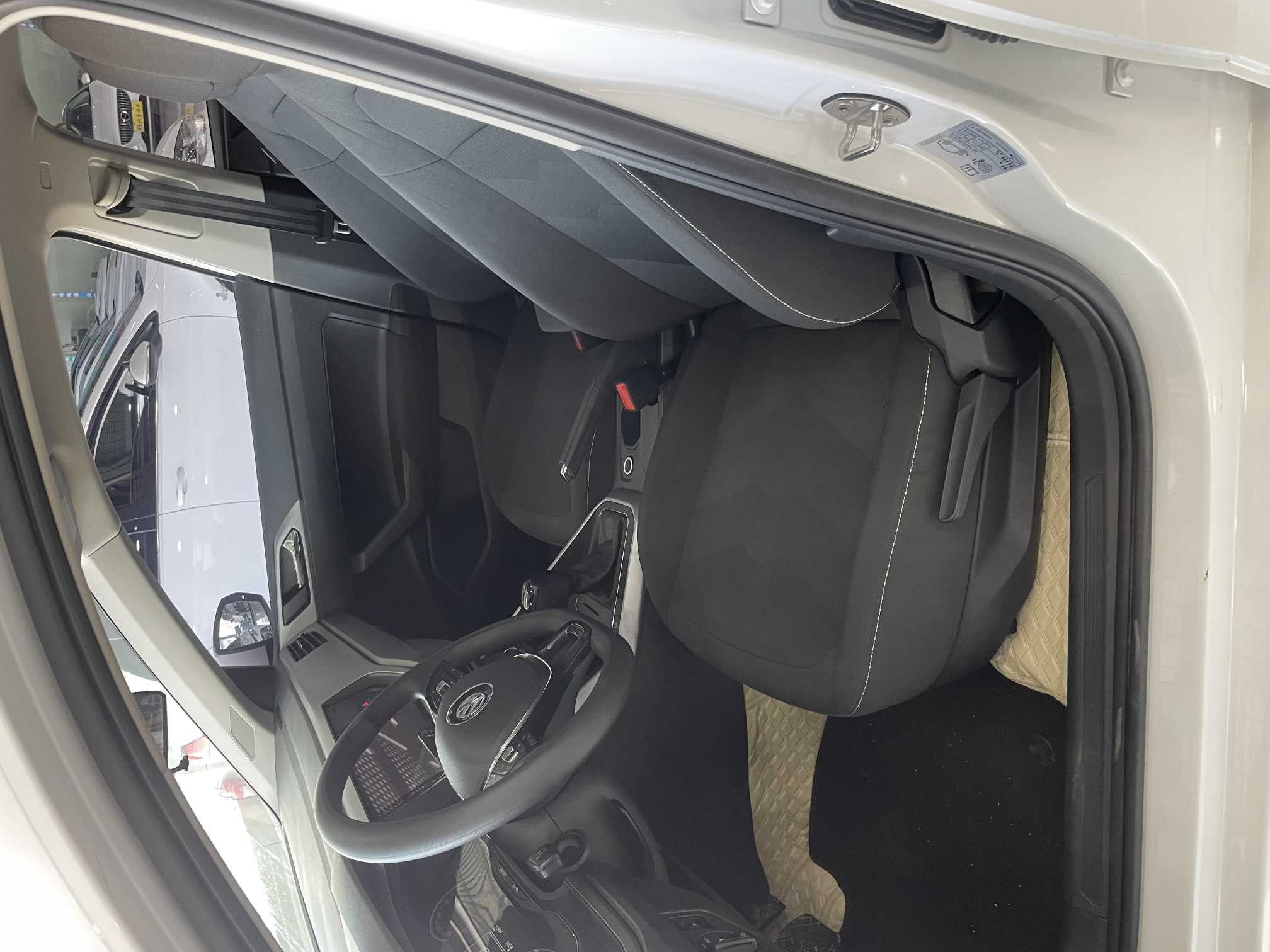 Volkswagen Polo 2020 immagine di auto #3