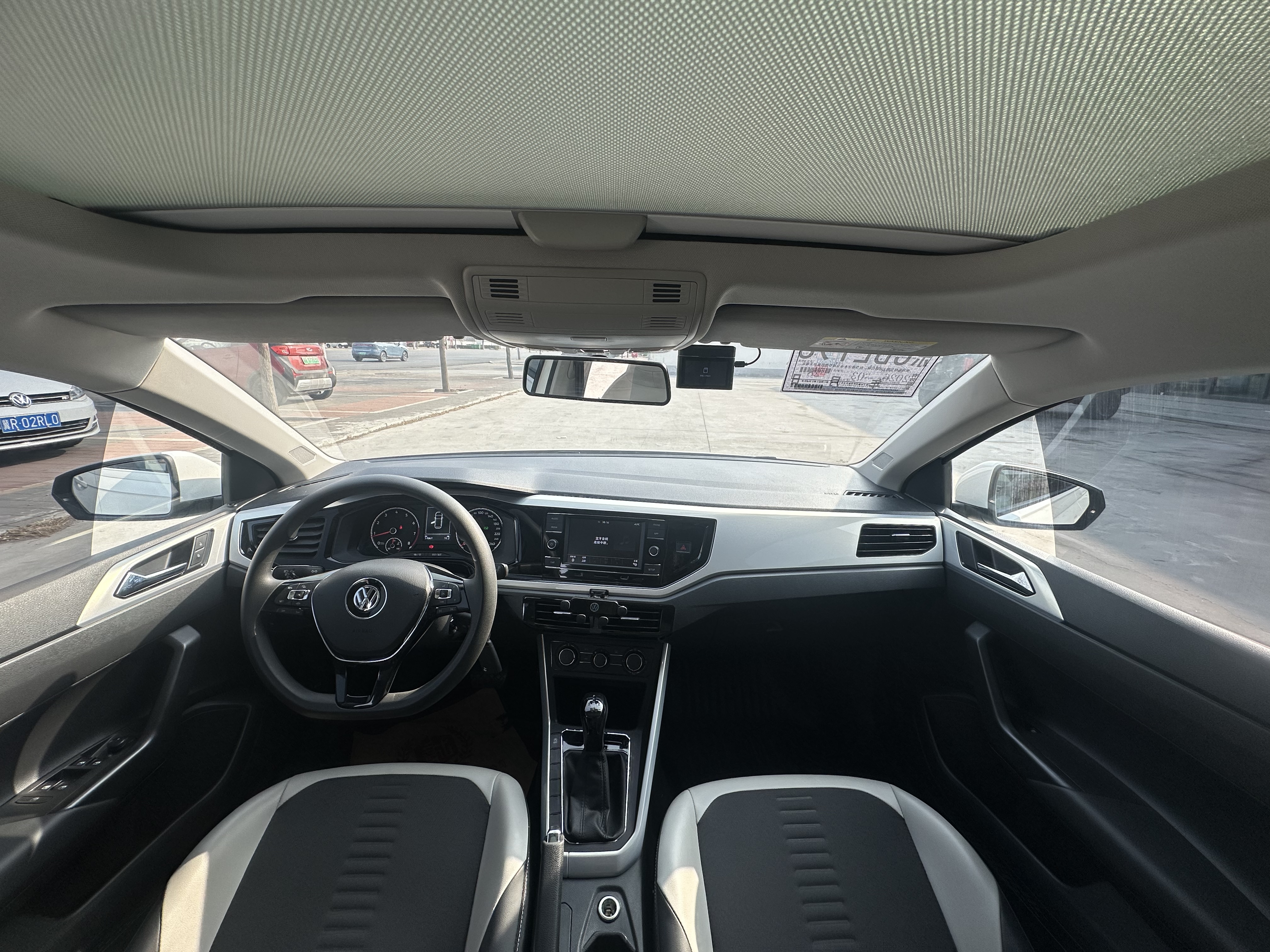 Volkswagen Polo 2021 immagine di auto #3