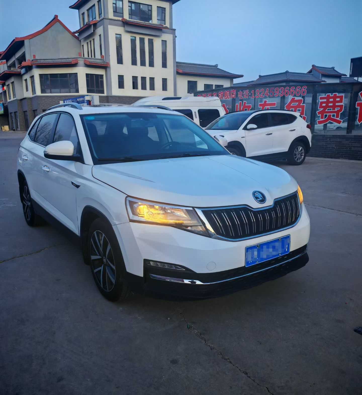 Skoda Kamiq 2019 car image #3