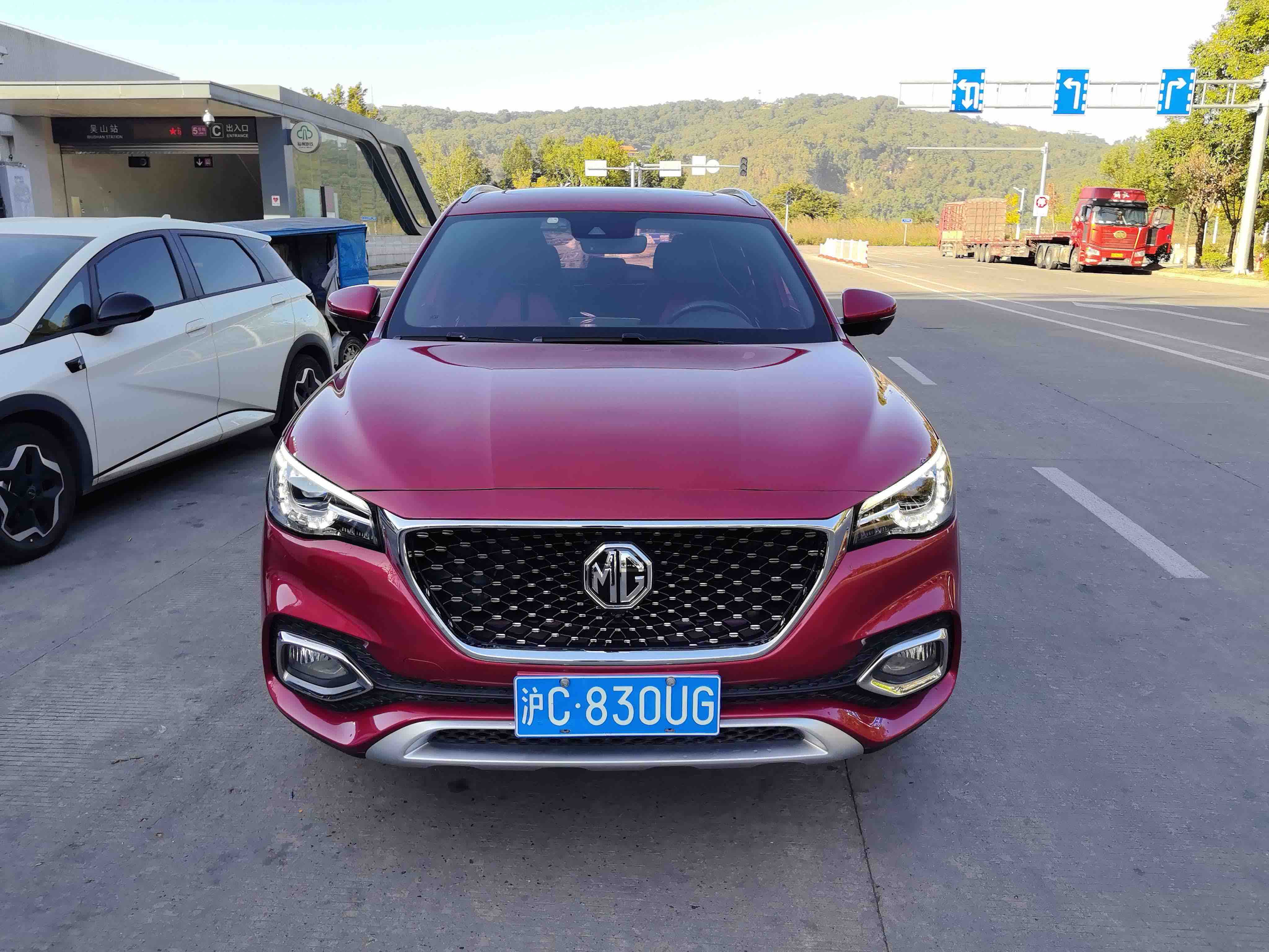 MG HS 2018 car image #3