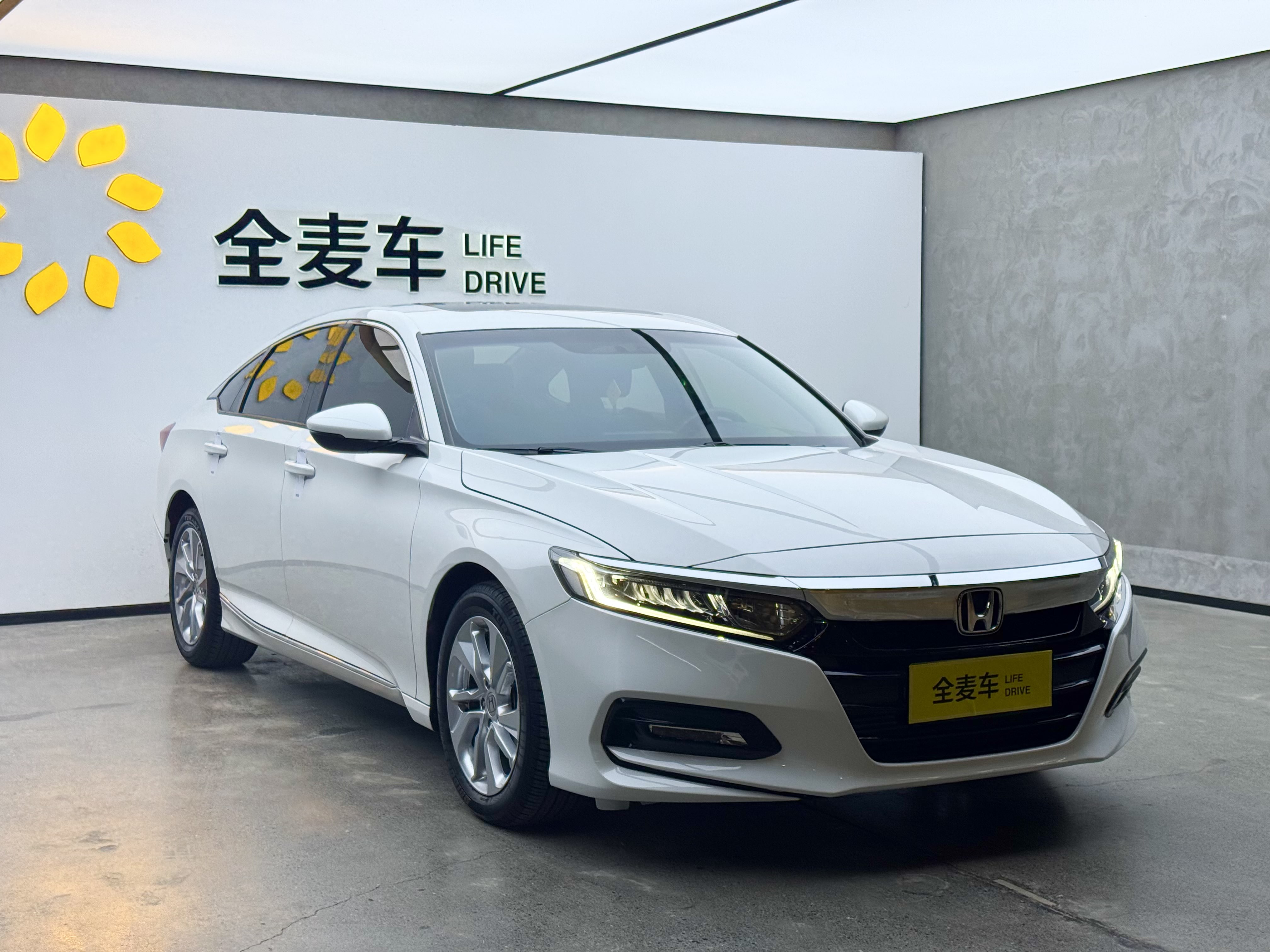 Honda Accord 2019 immagine di auto #3