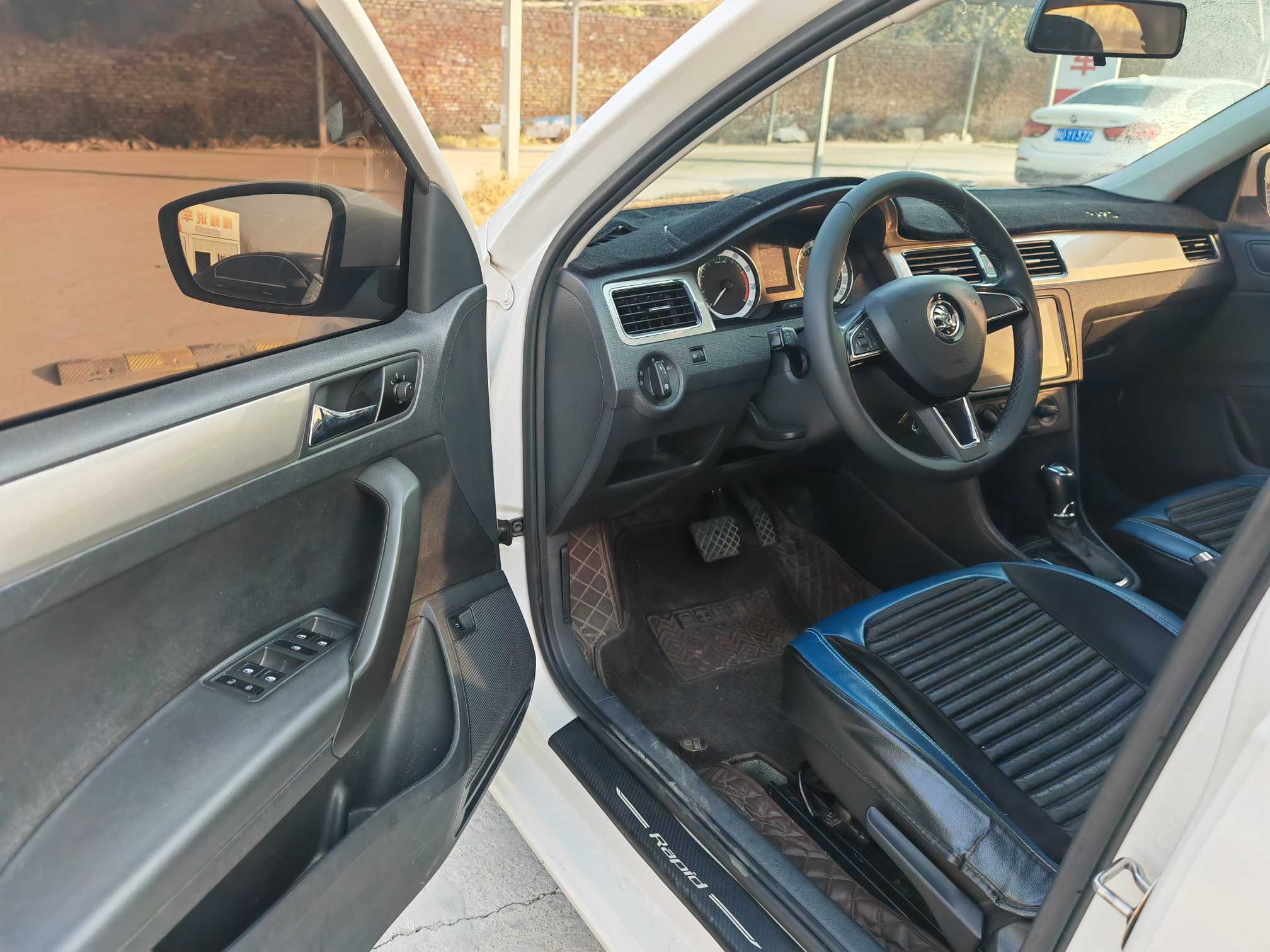 Skoda Rapid 2020 car image #3