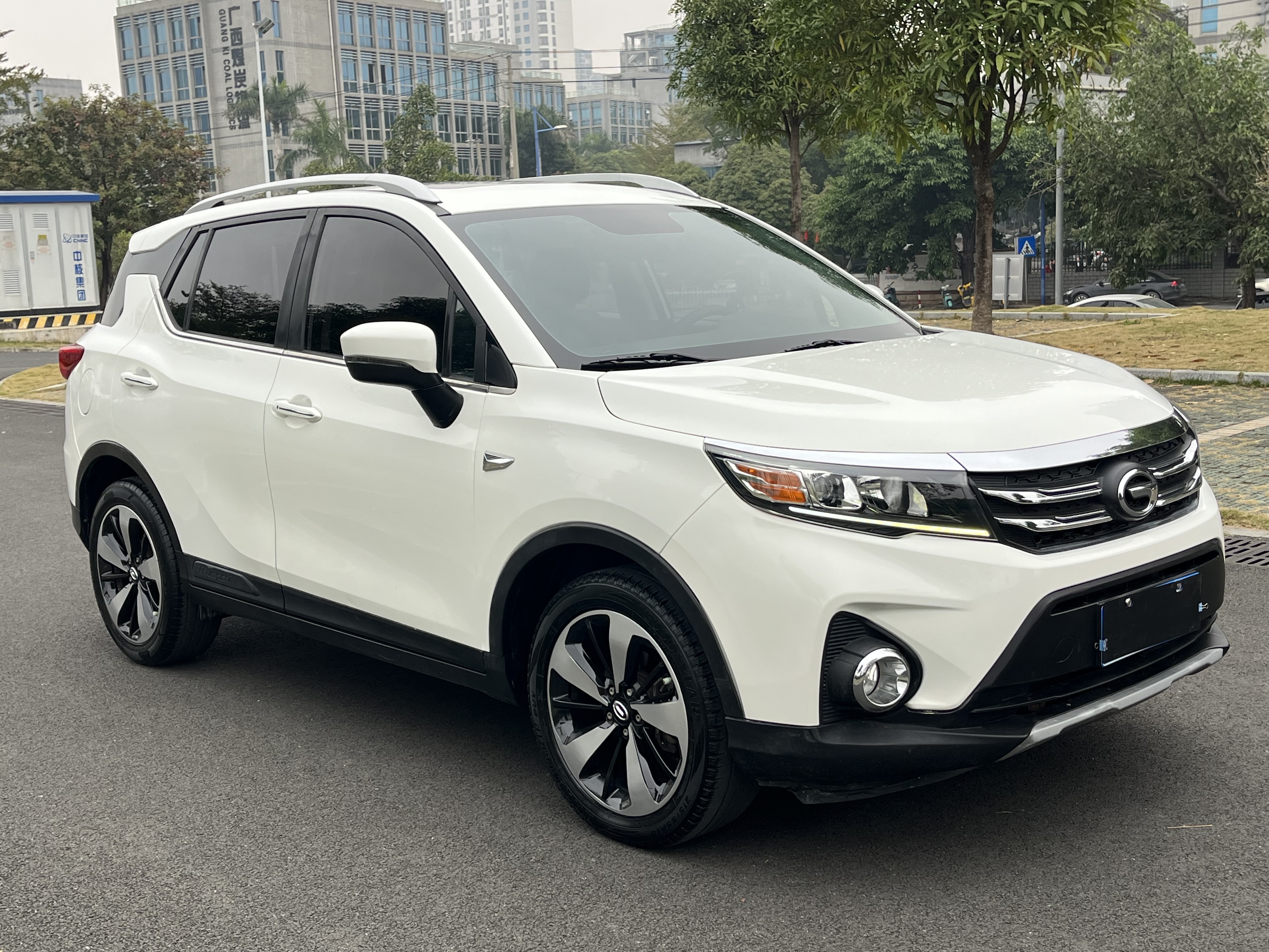 GAC Trumpchi GS3 2019 car image #3