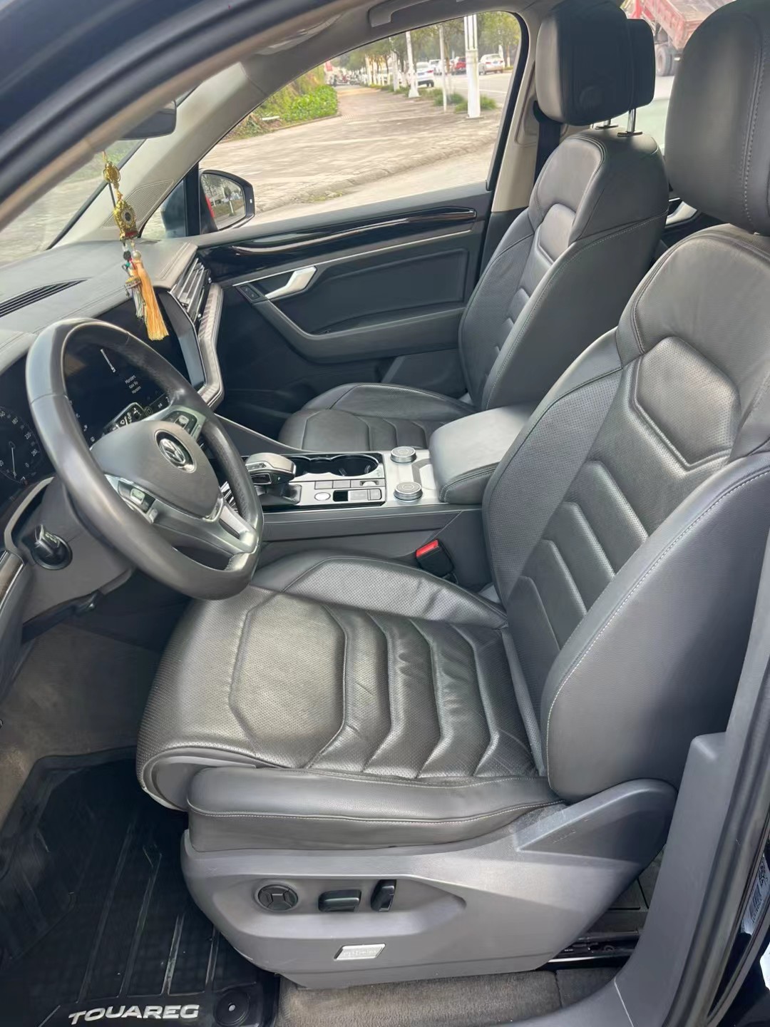 Volkswagen Touareg 2019 #3 Volkswagen Touareg 2019 car image #3