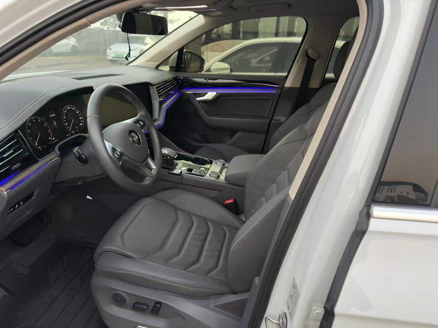 Volkswagen Touareg 2019 #3 Volkswagen Touareg 2019 car image #3