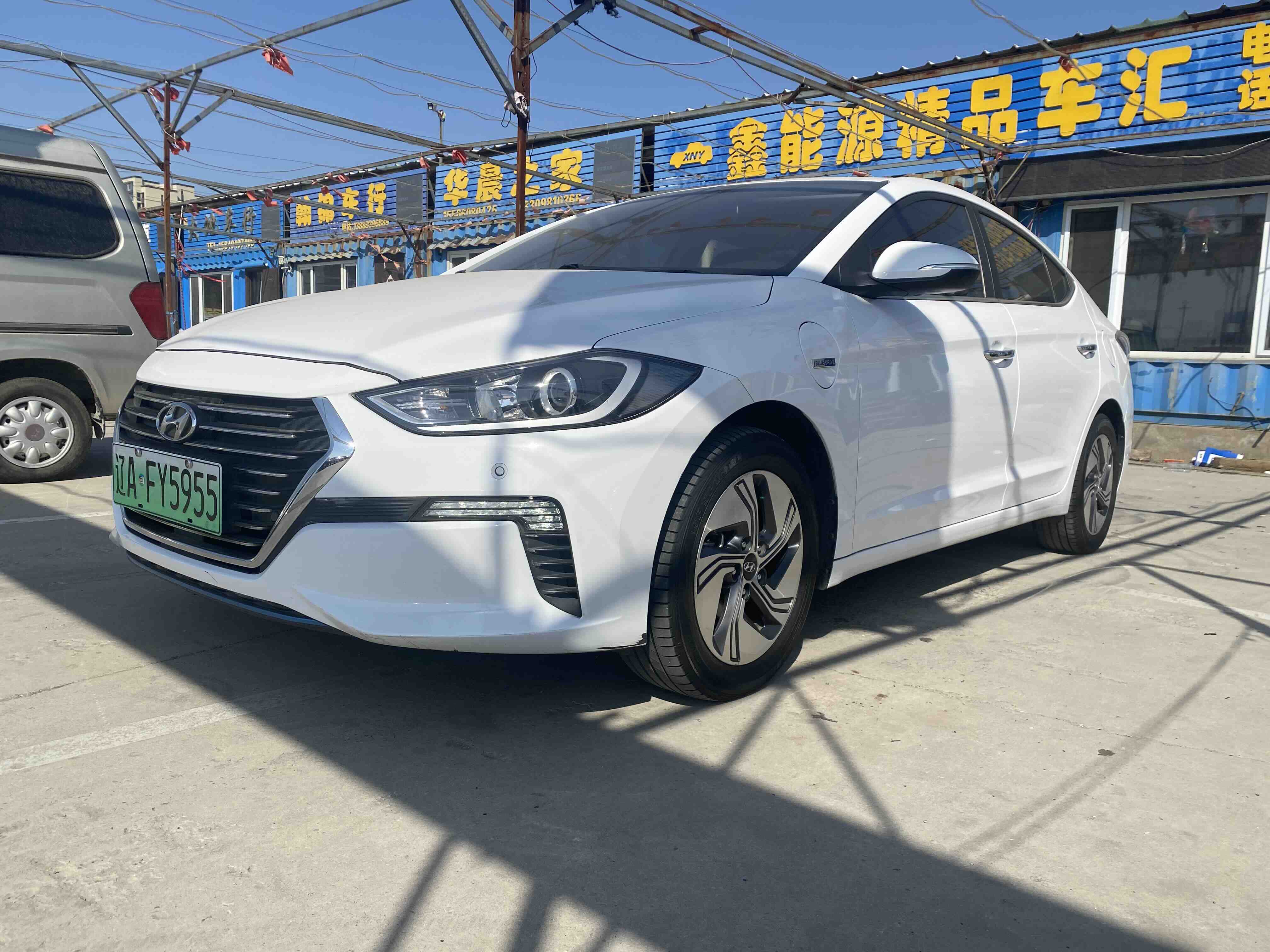 Hyundai Elantra AD PHEV 2021 image de voiture #3