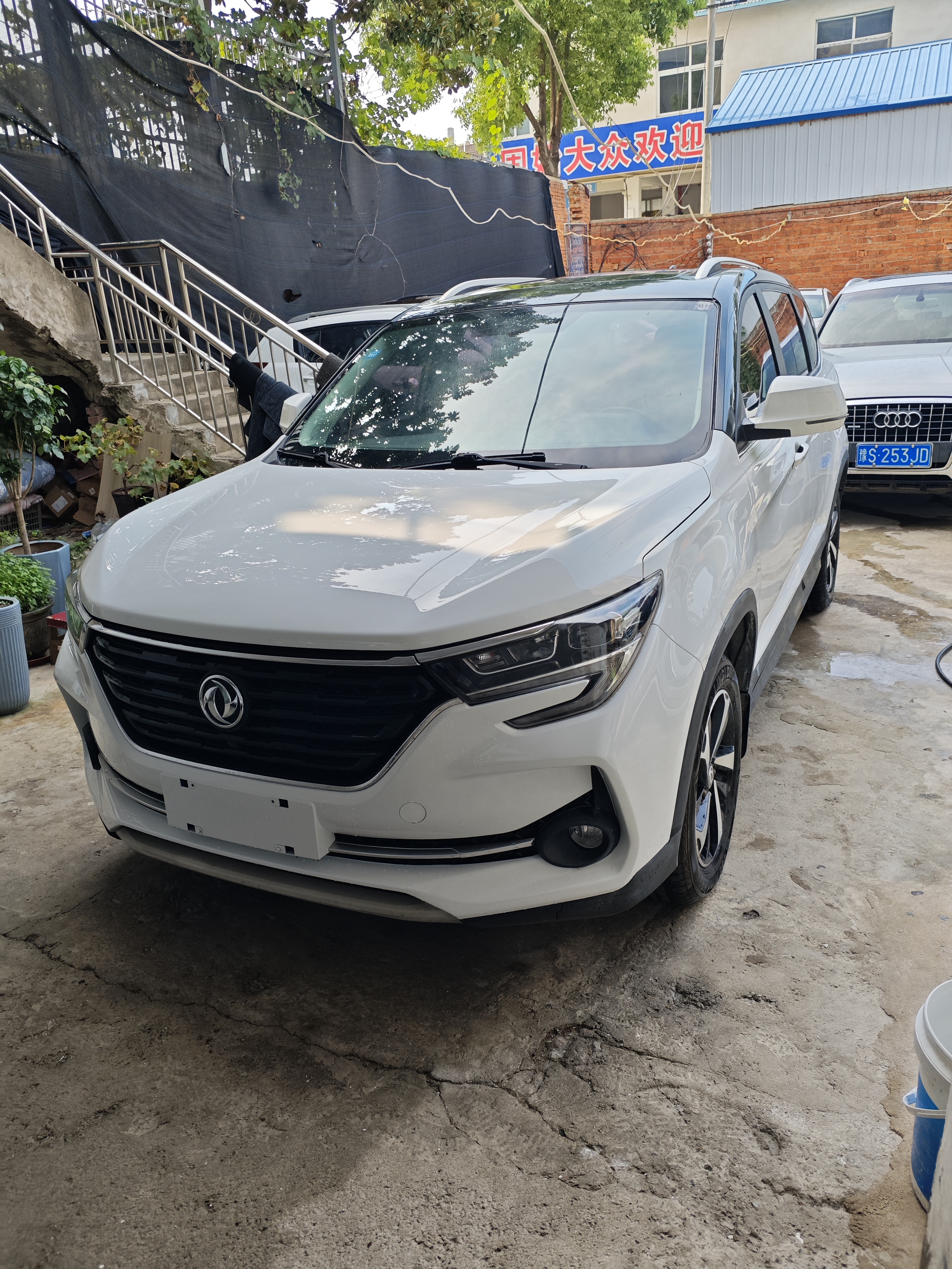 Forthing T5 L 2020 #3 Forthing T5 L 2020 car image #3