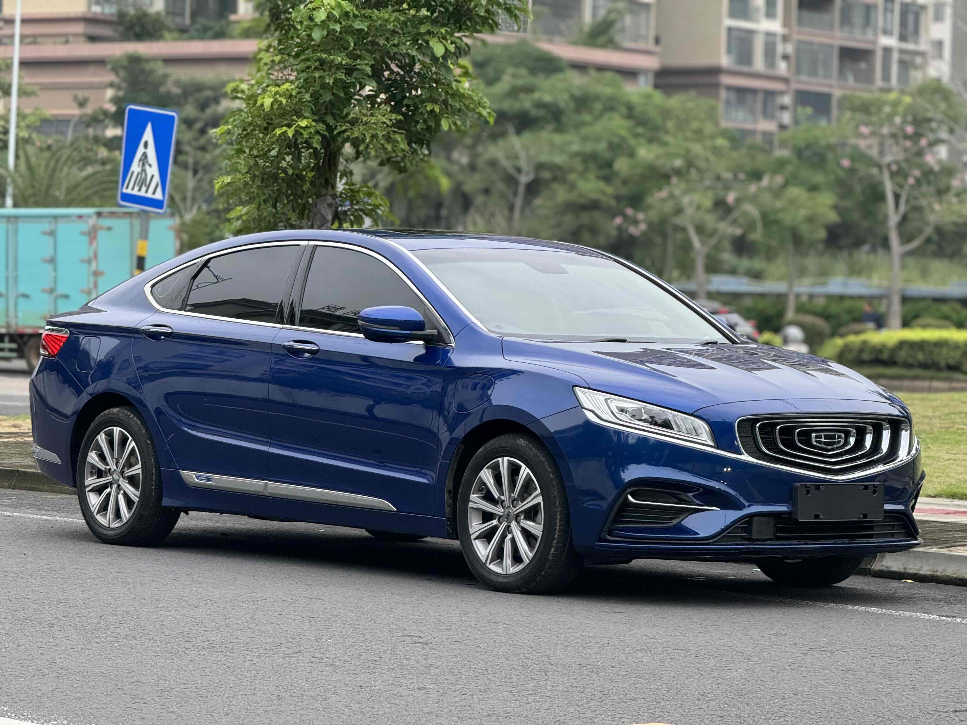 GEELY Ulion New Energy 2020 #3 GEELY Ulion New Energy 2020 car image #3