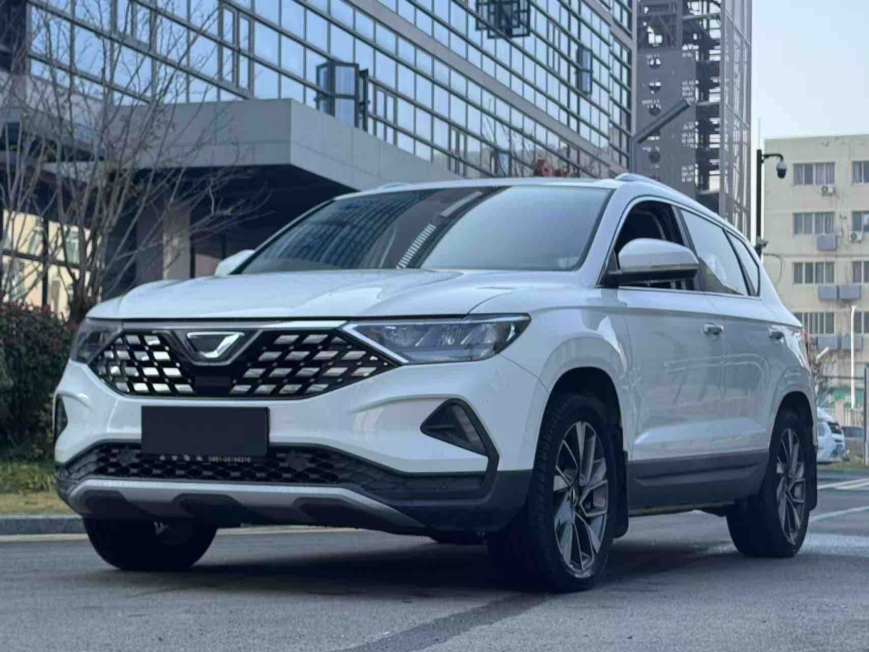 VS5 2020 car image #3