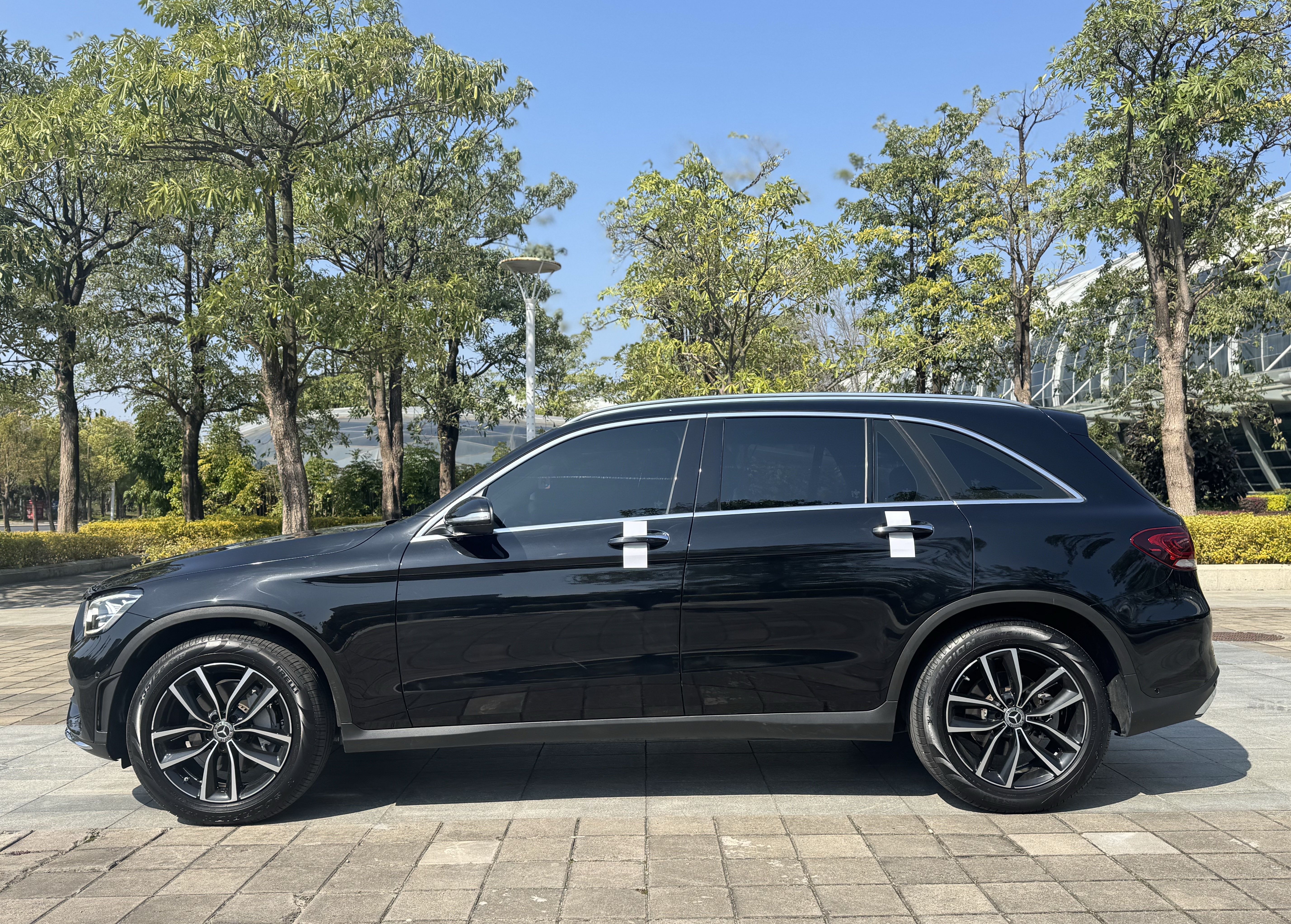 Mercedes-Benz GLC Class 2020 car image #3