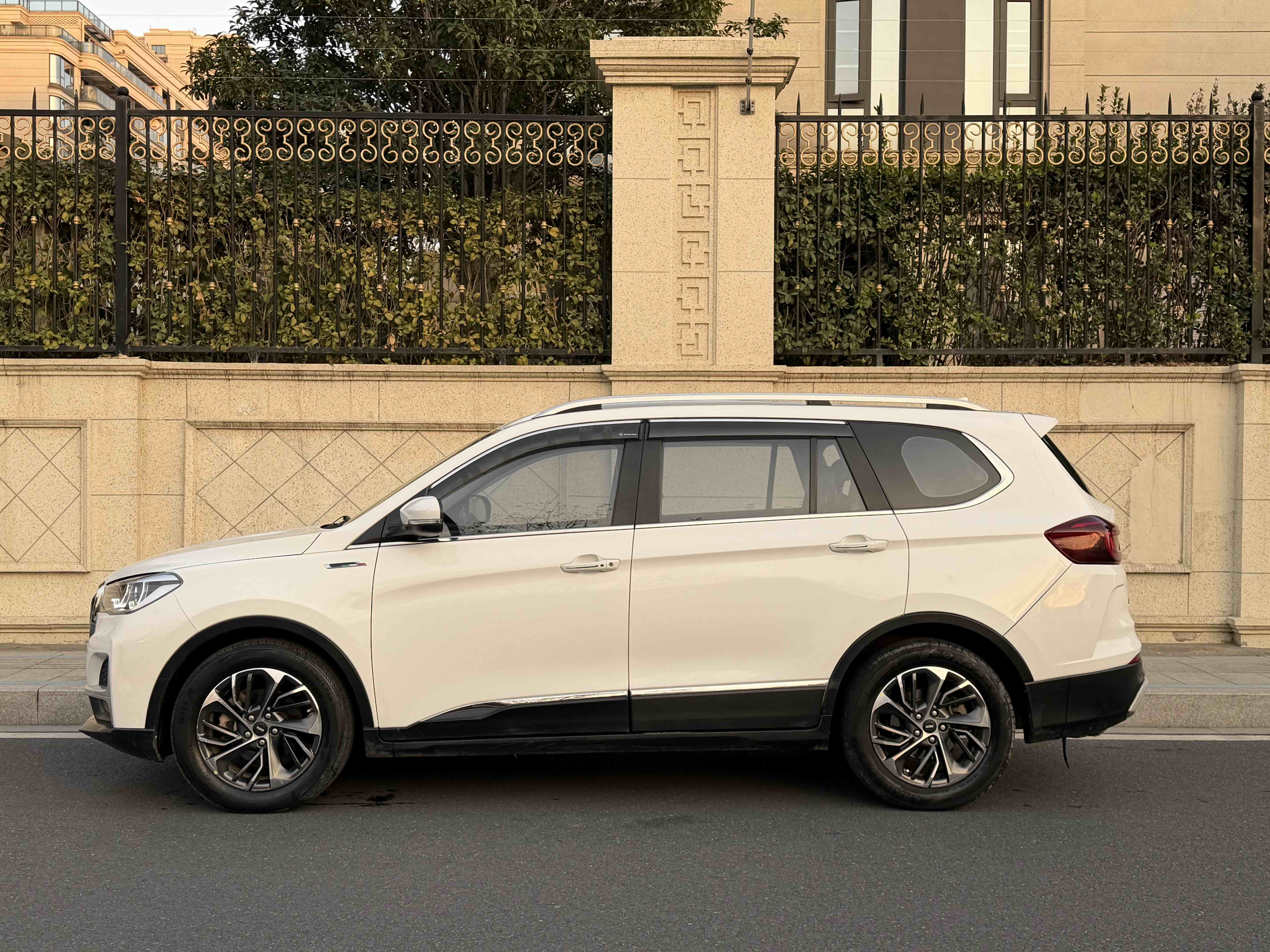 SWM斯威汽车 SWM斯威G05 2020 汽车图片 #3