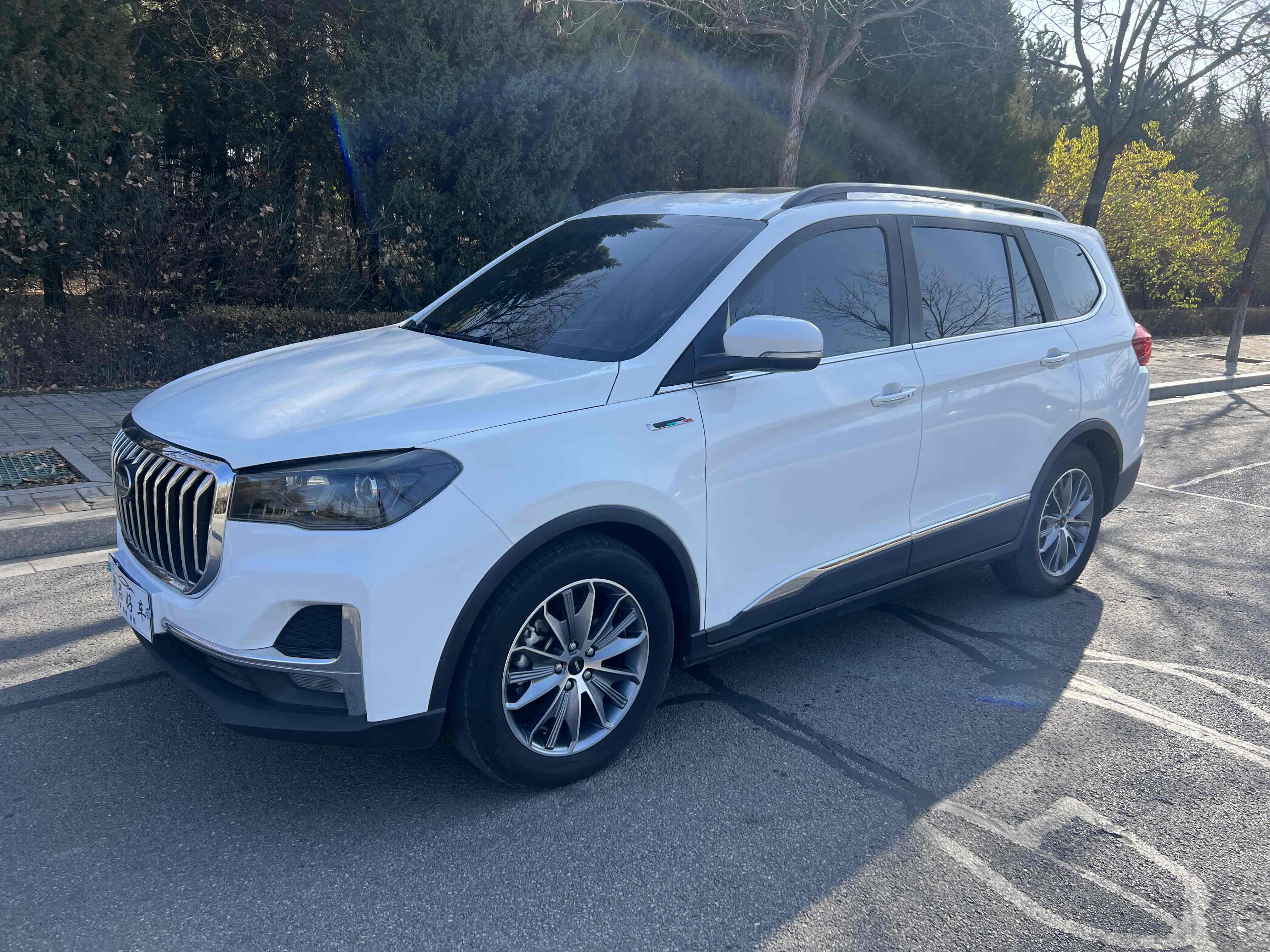 SWM G05 2020 car image #3