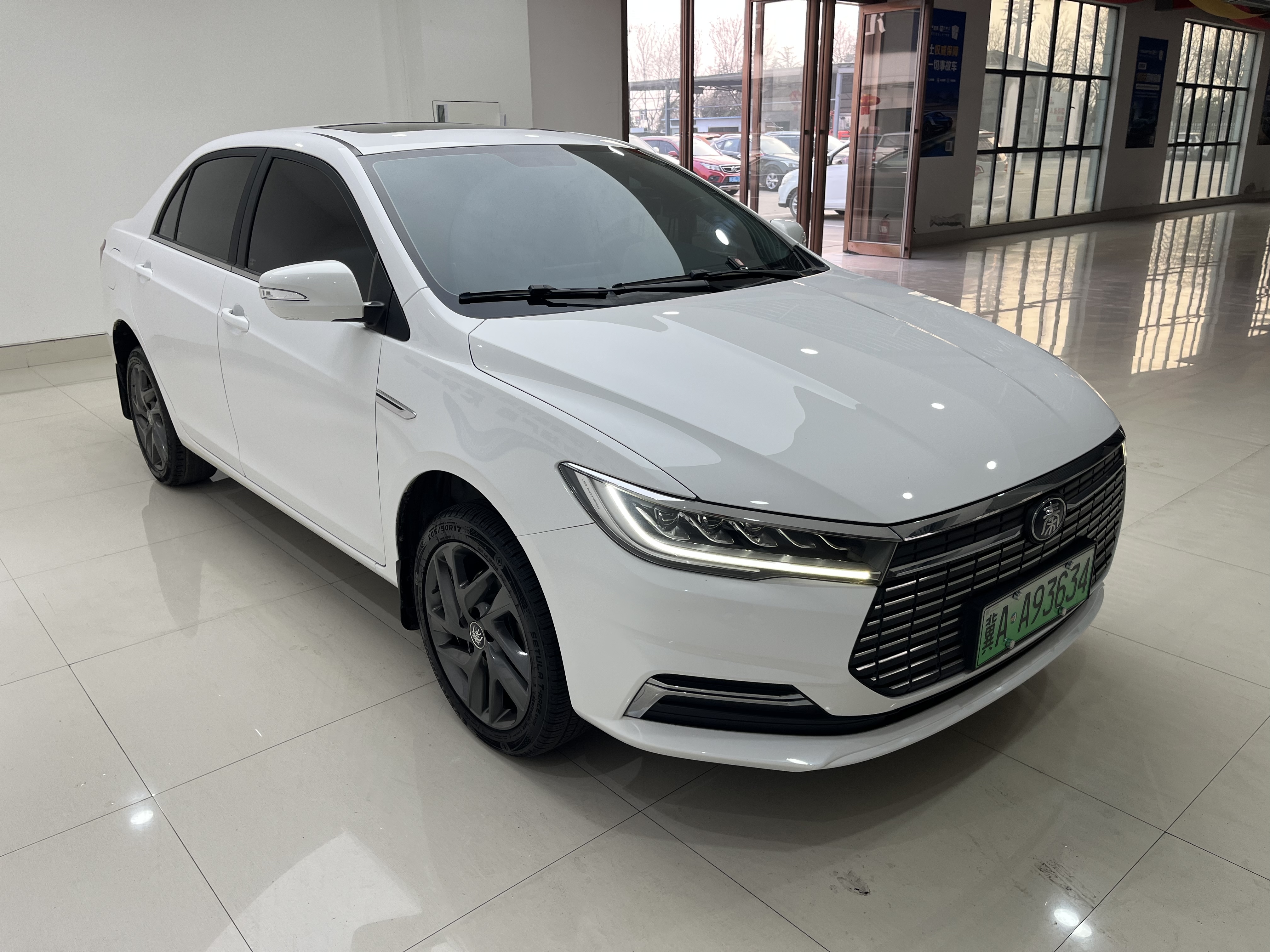 BYD Qin New Energy 2020 car image #3