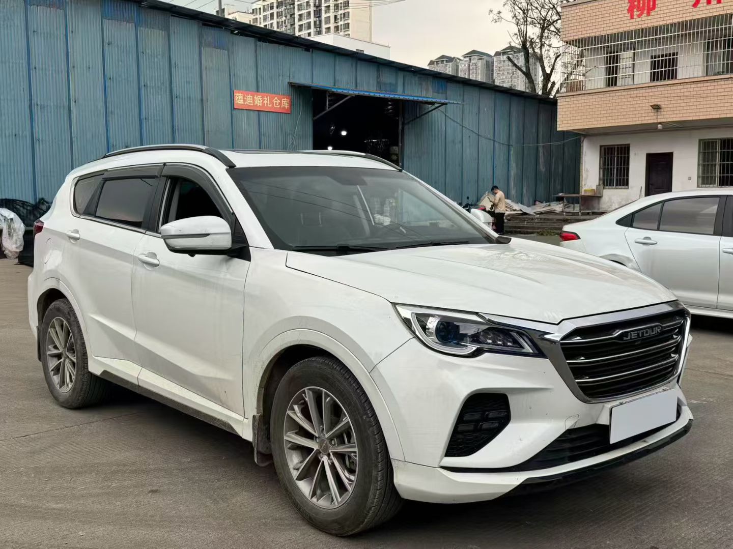 X70 2020 car image #3