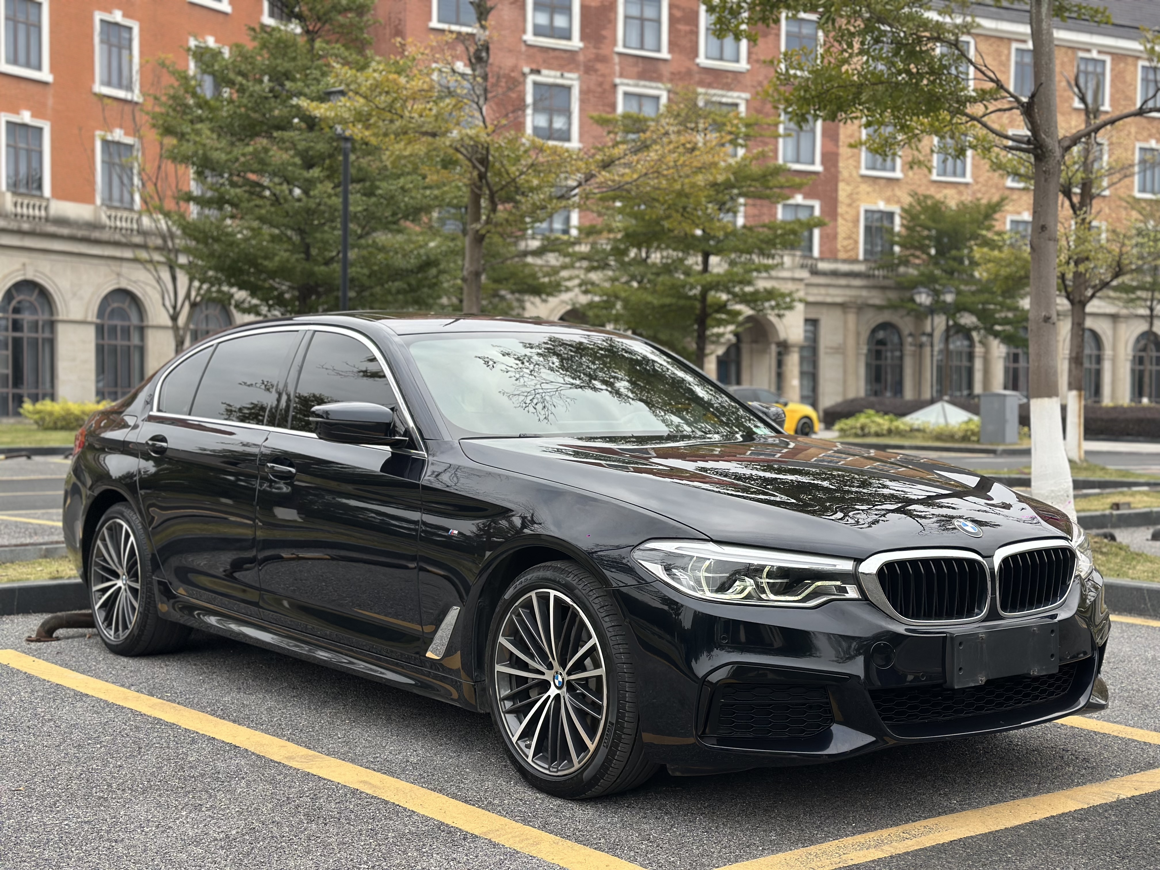 BMW 5 Series 2020 #3 BMW 5 Series 2020 car image #3