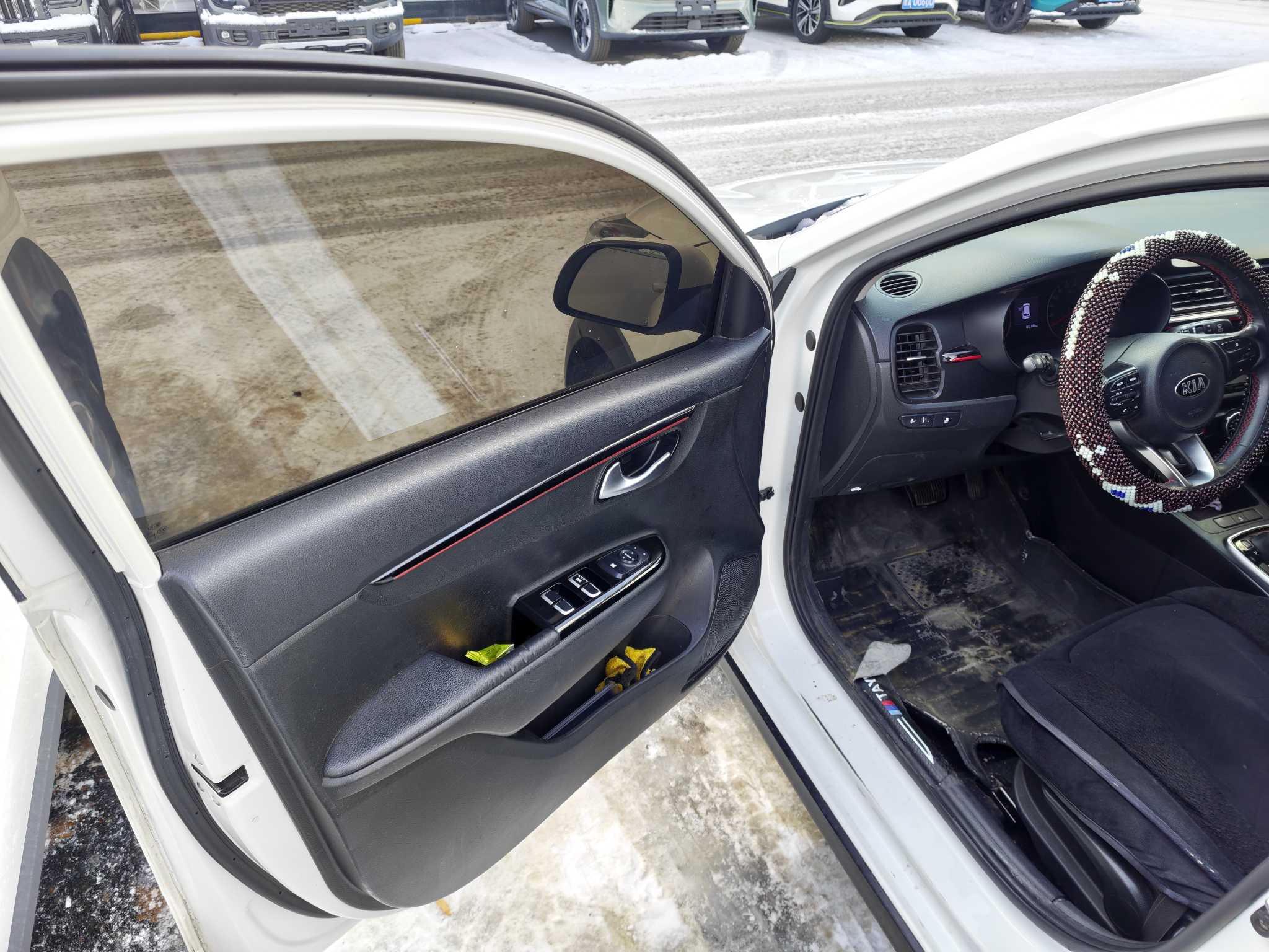 Kia Rio Cross 2020 car image #3