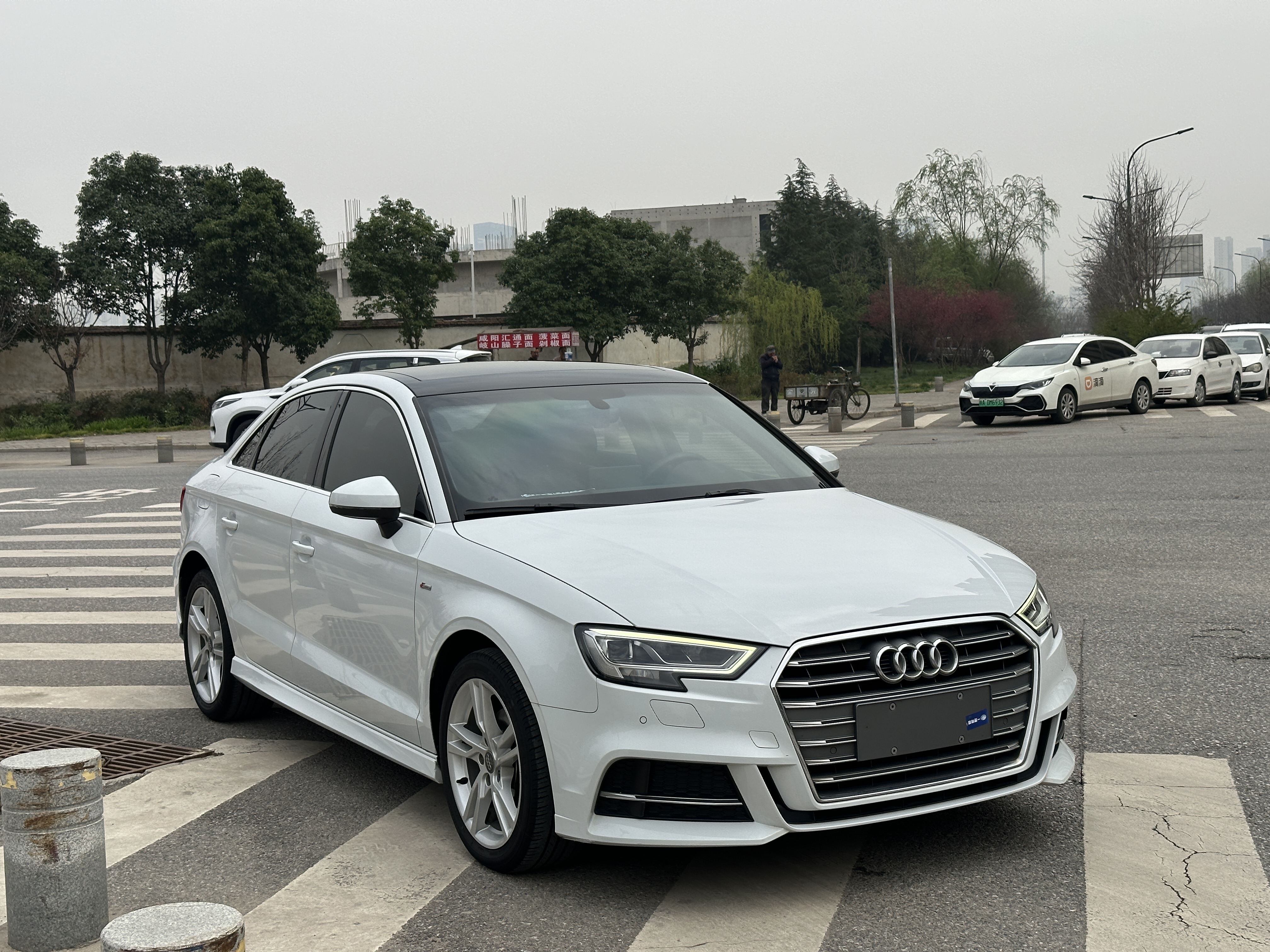 Audi A3 2019 car image #3