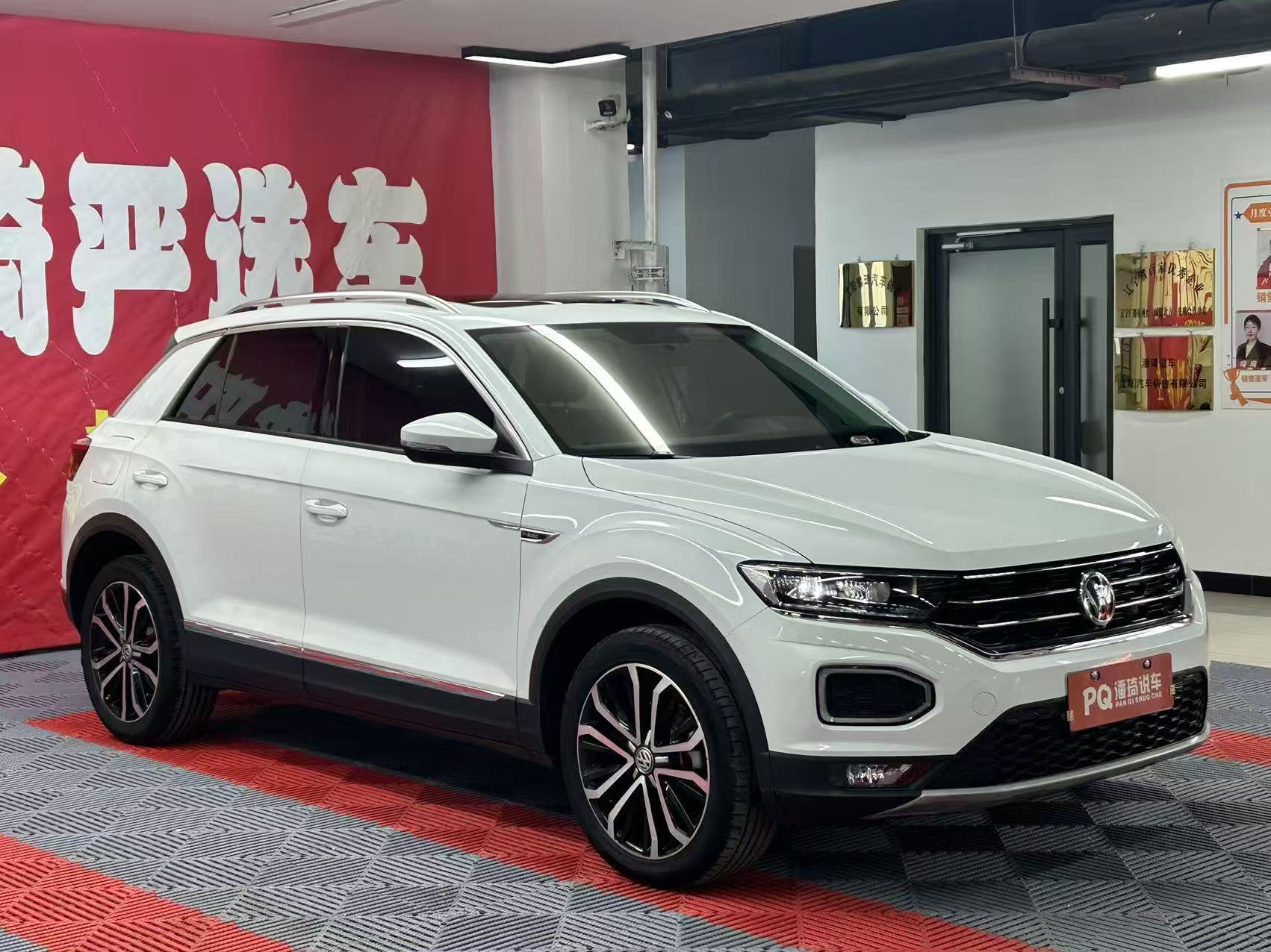 T-Roc 2021 car image #3