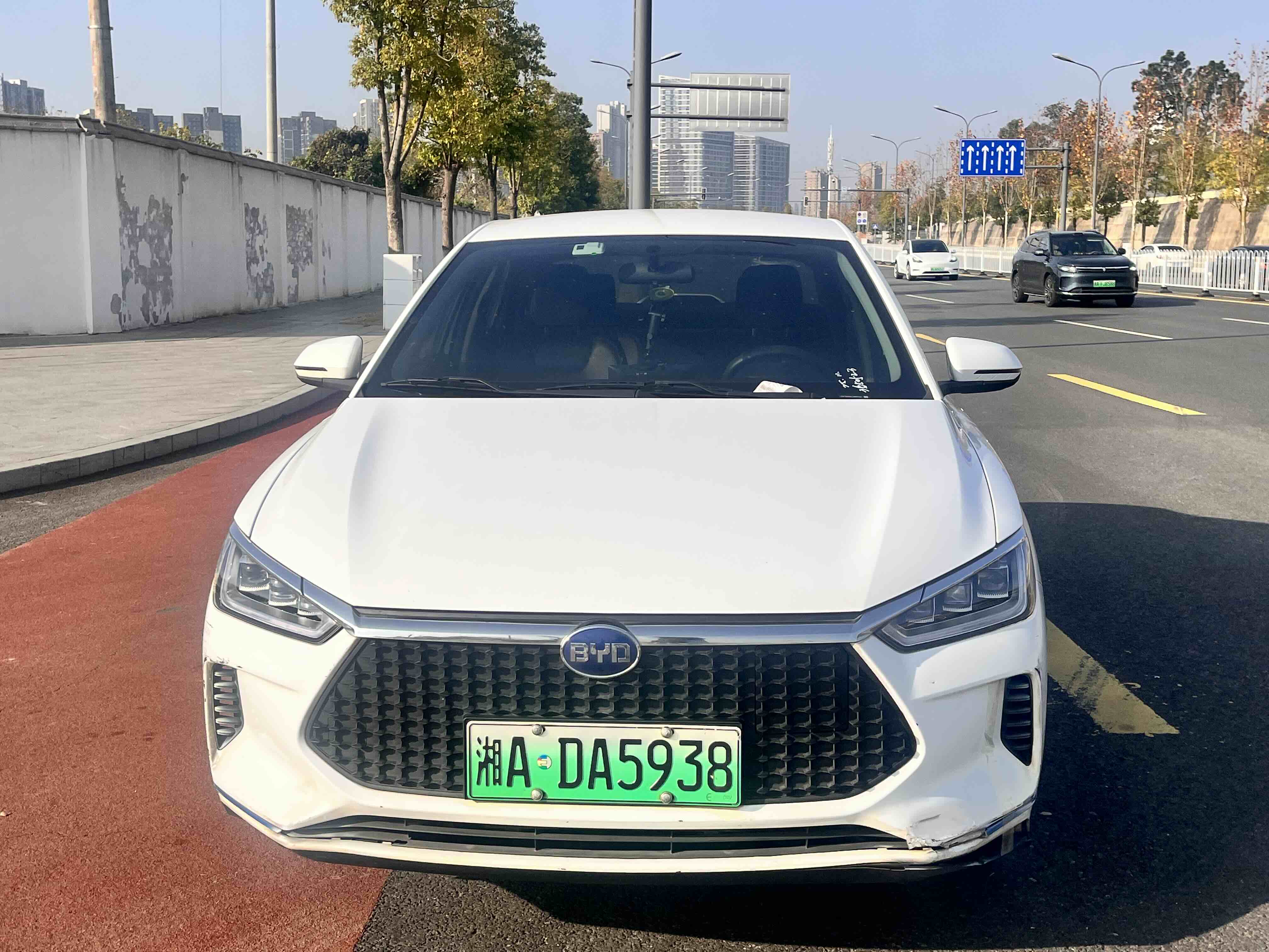 BYD e3 2020 car image #3