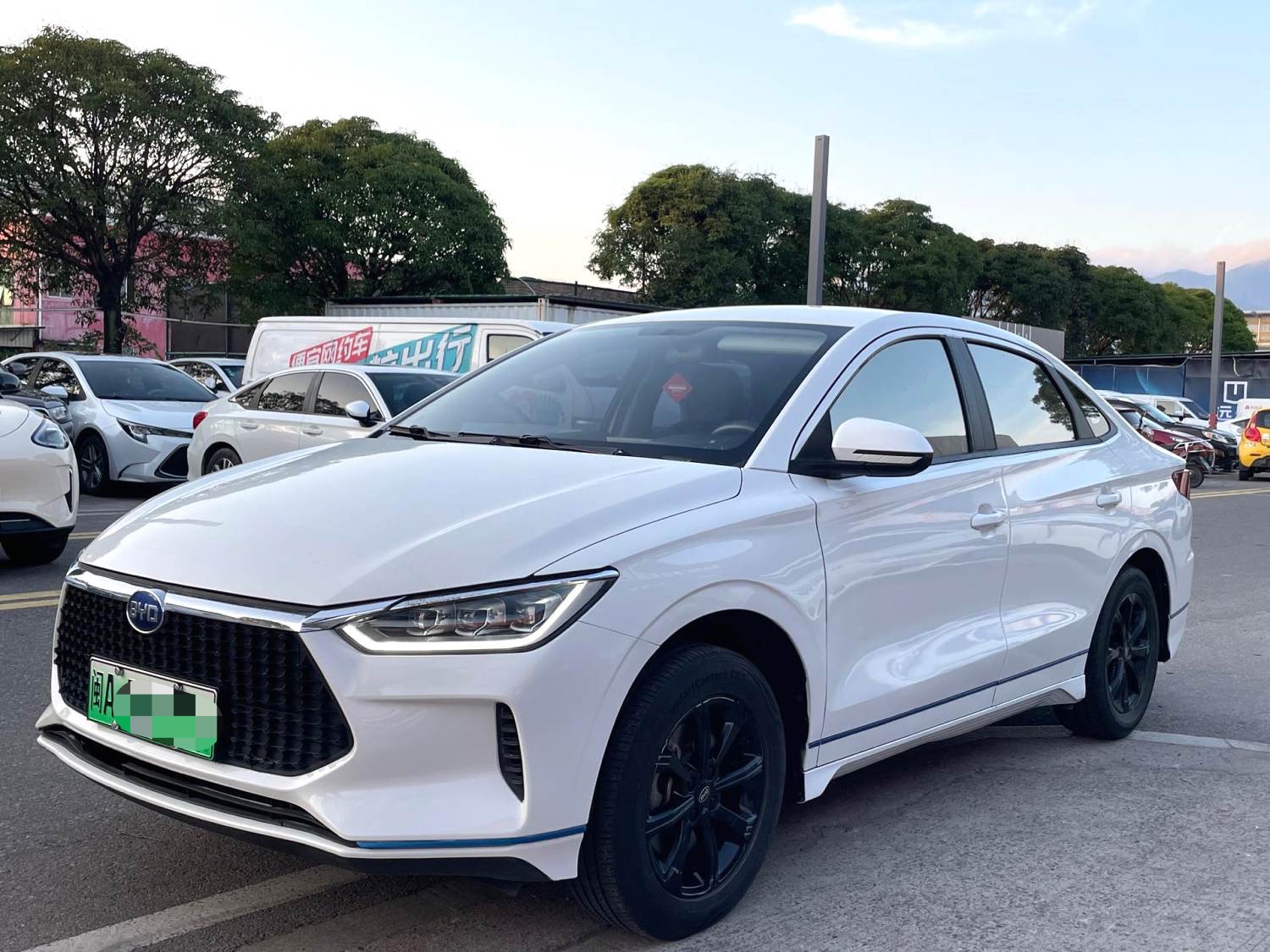 BYD e3 2020 car image #3