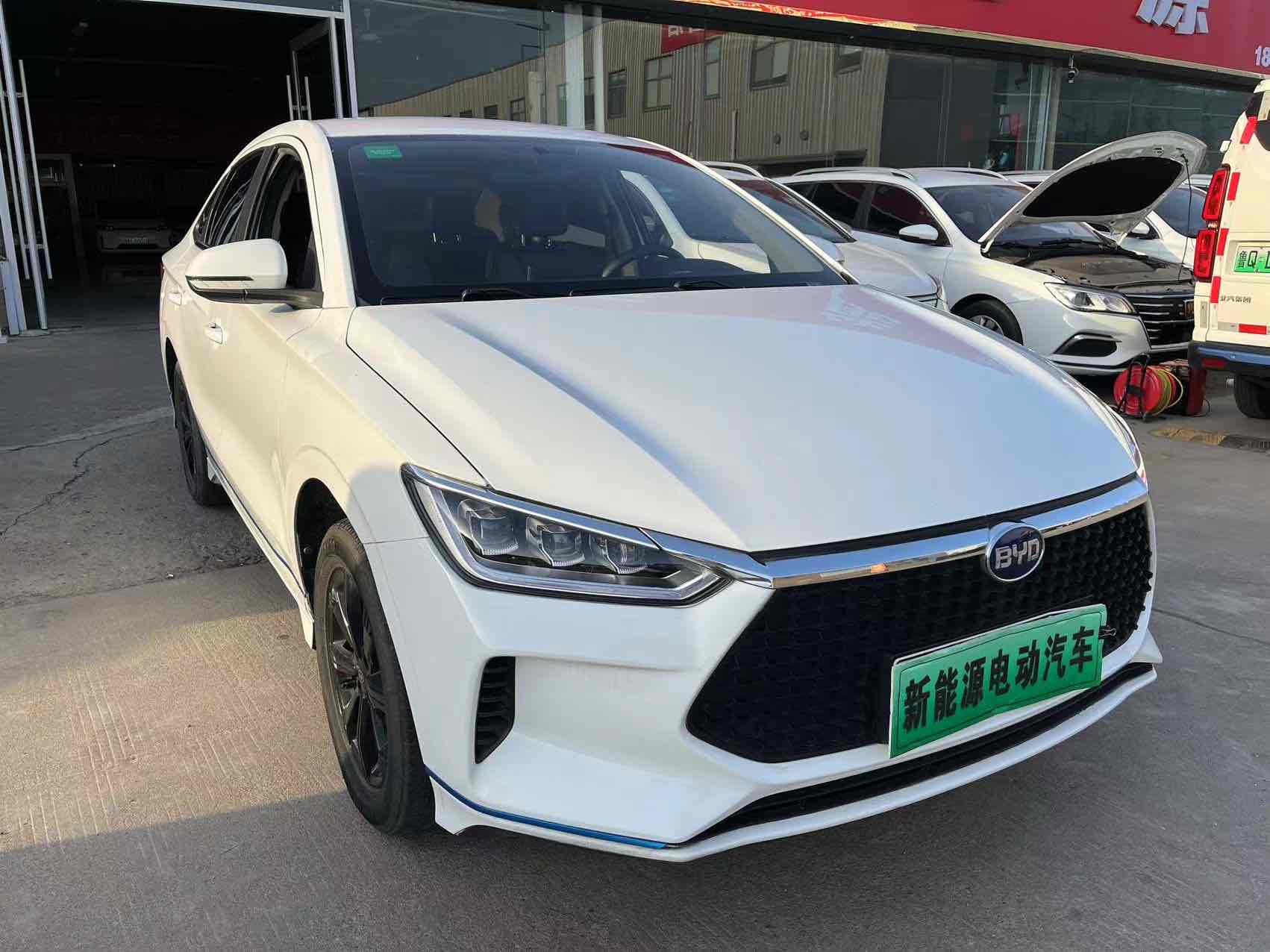 BYD e3 2021 #3 BYD e3 2021 car image #3