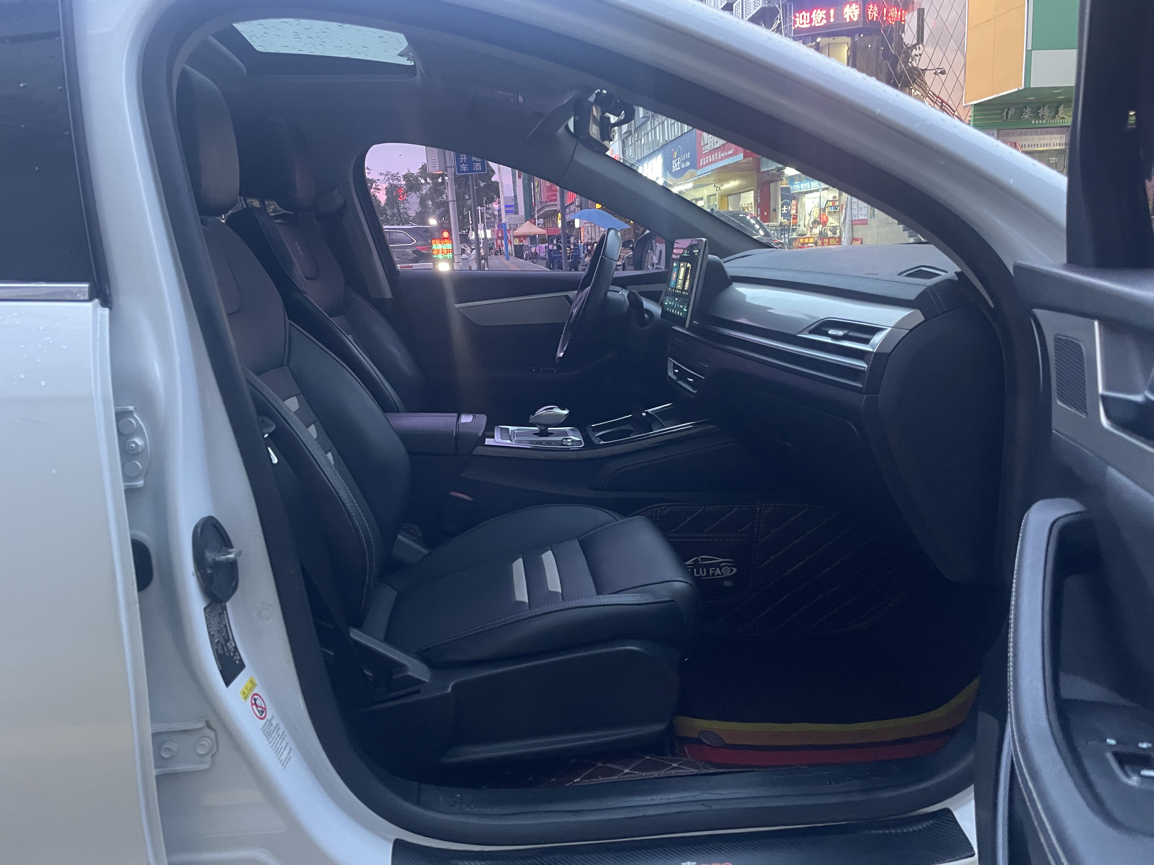BYD Qin Pro New Energy 2019 car image #3