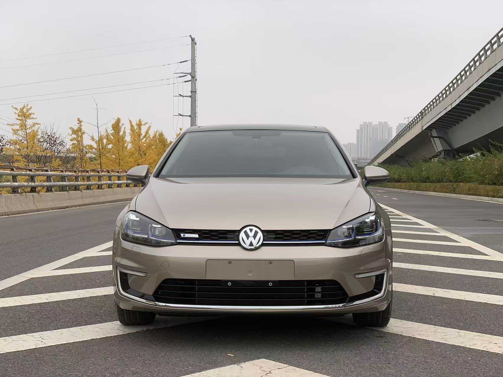 Volkswagen Golf Pure Electric 2020 imagen de coche #3