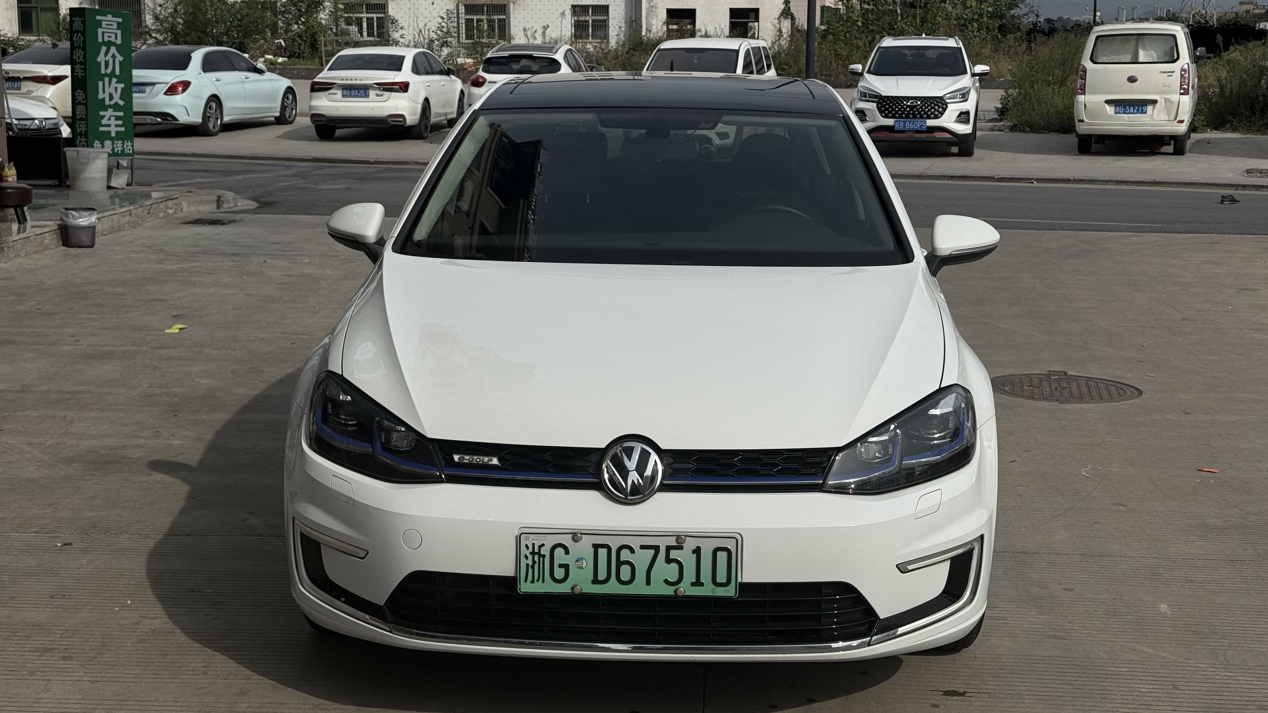Volkswagen Golf Pure Electric 2021 imagen de coche #3