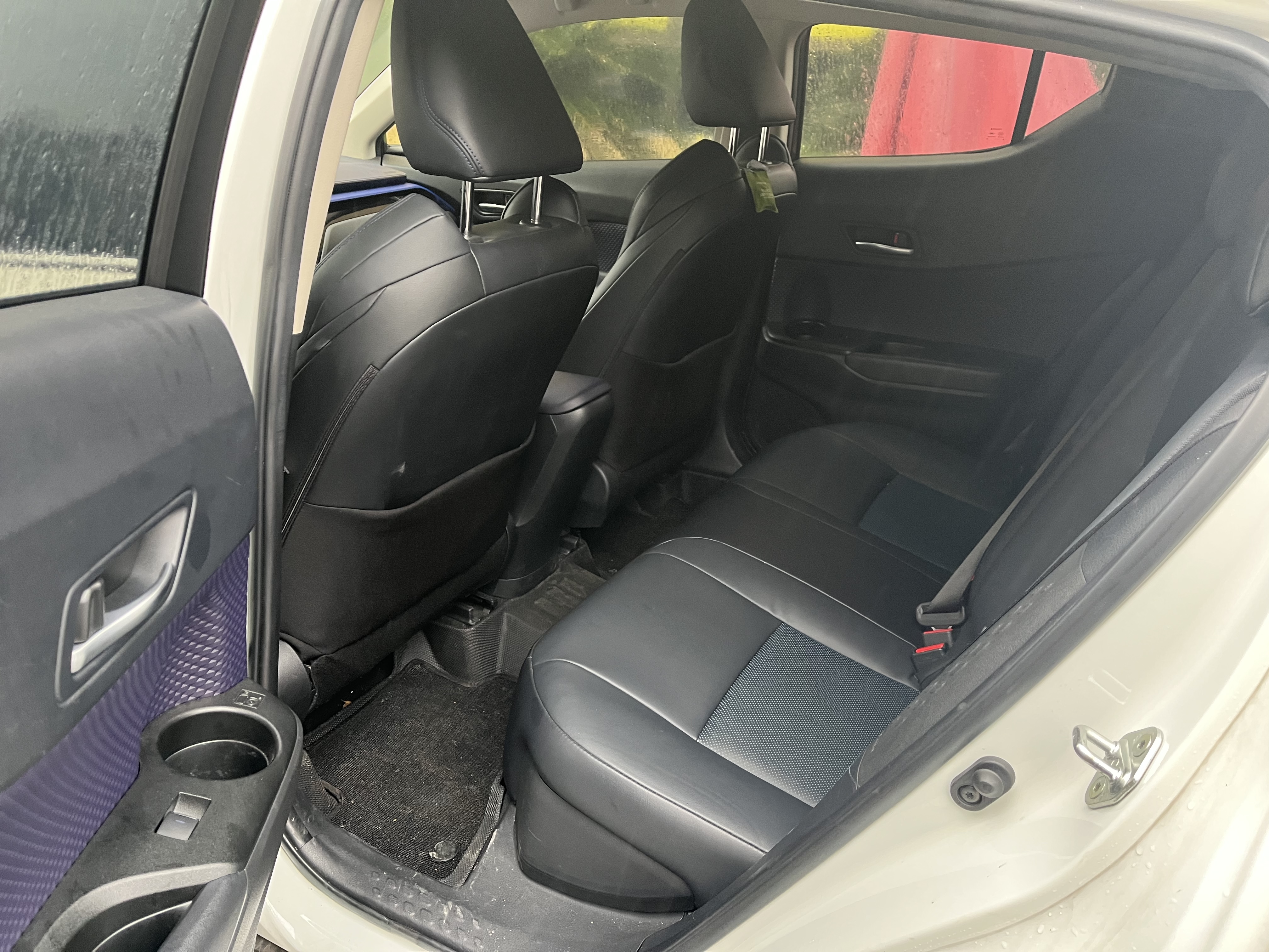 Toyota C-HR 2021 car image #3