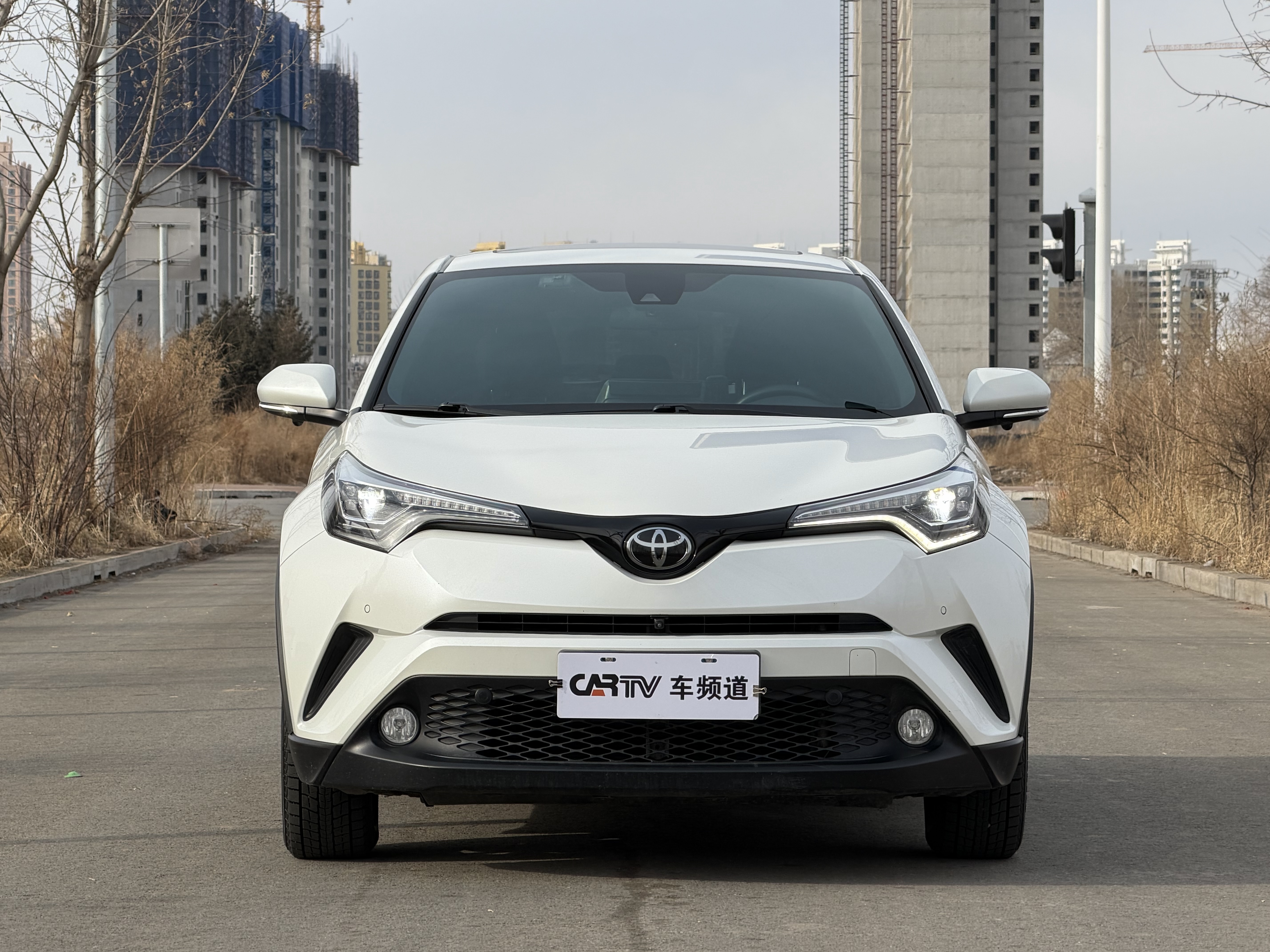 Toyota C-HR 2020 immagine di auto #3