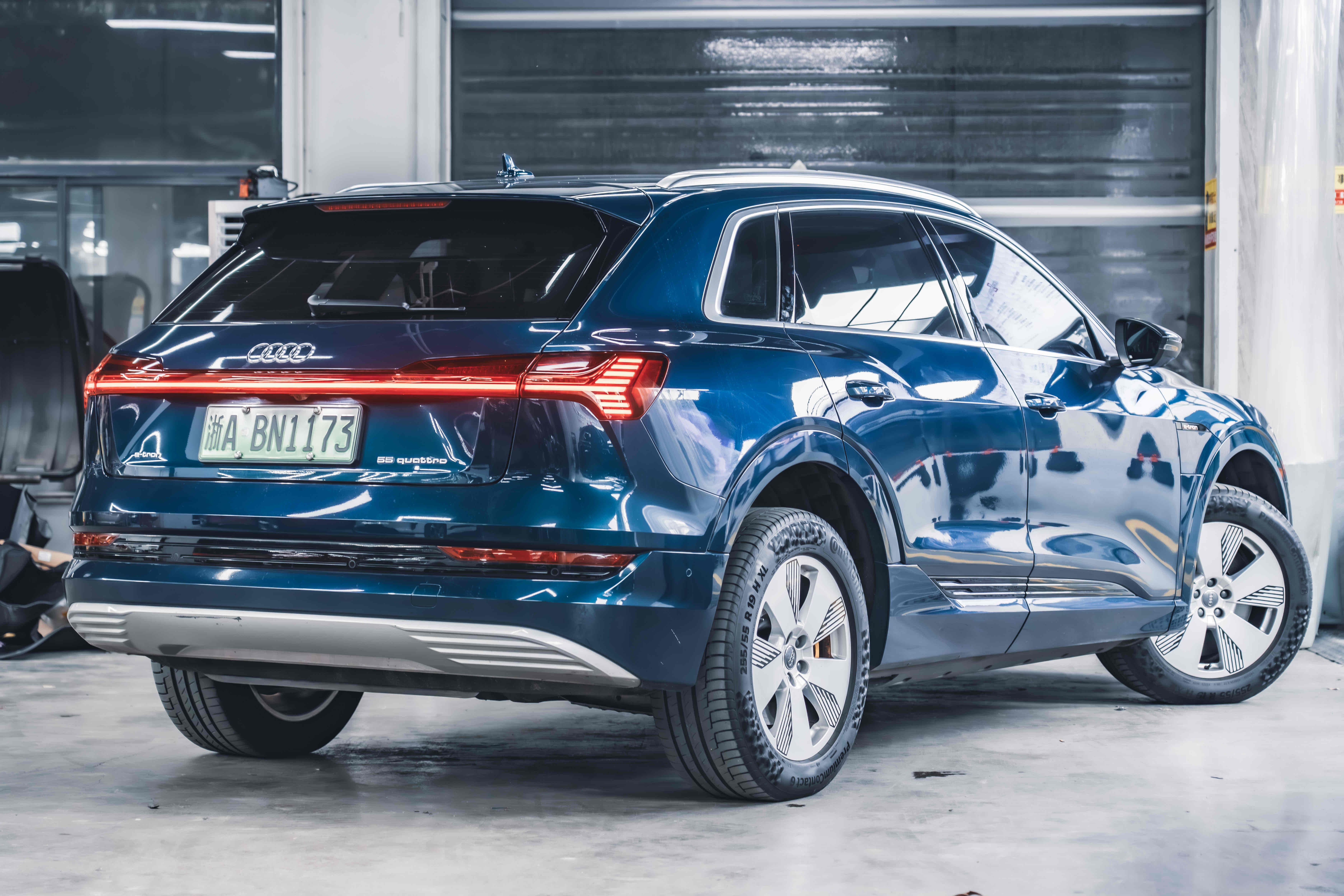 Audi e-tron (Imported) 2020 car image #3