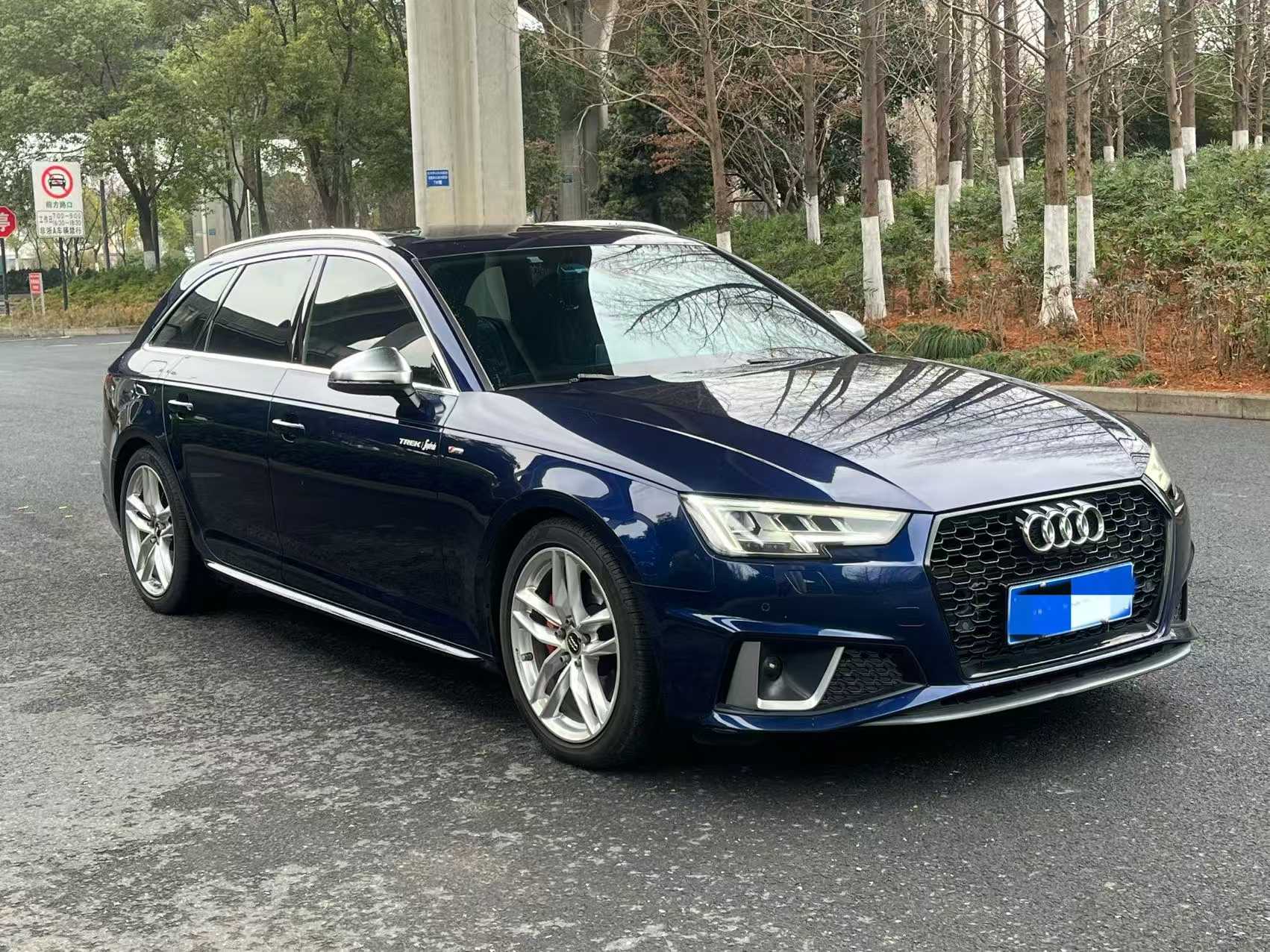 Audi A4 (Imported) 2019 car image #3