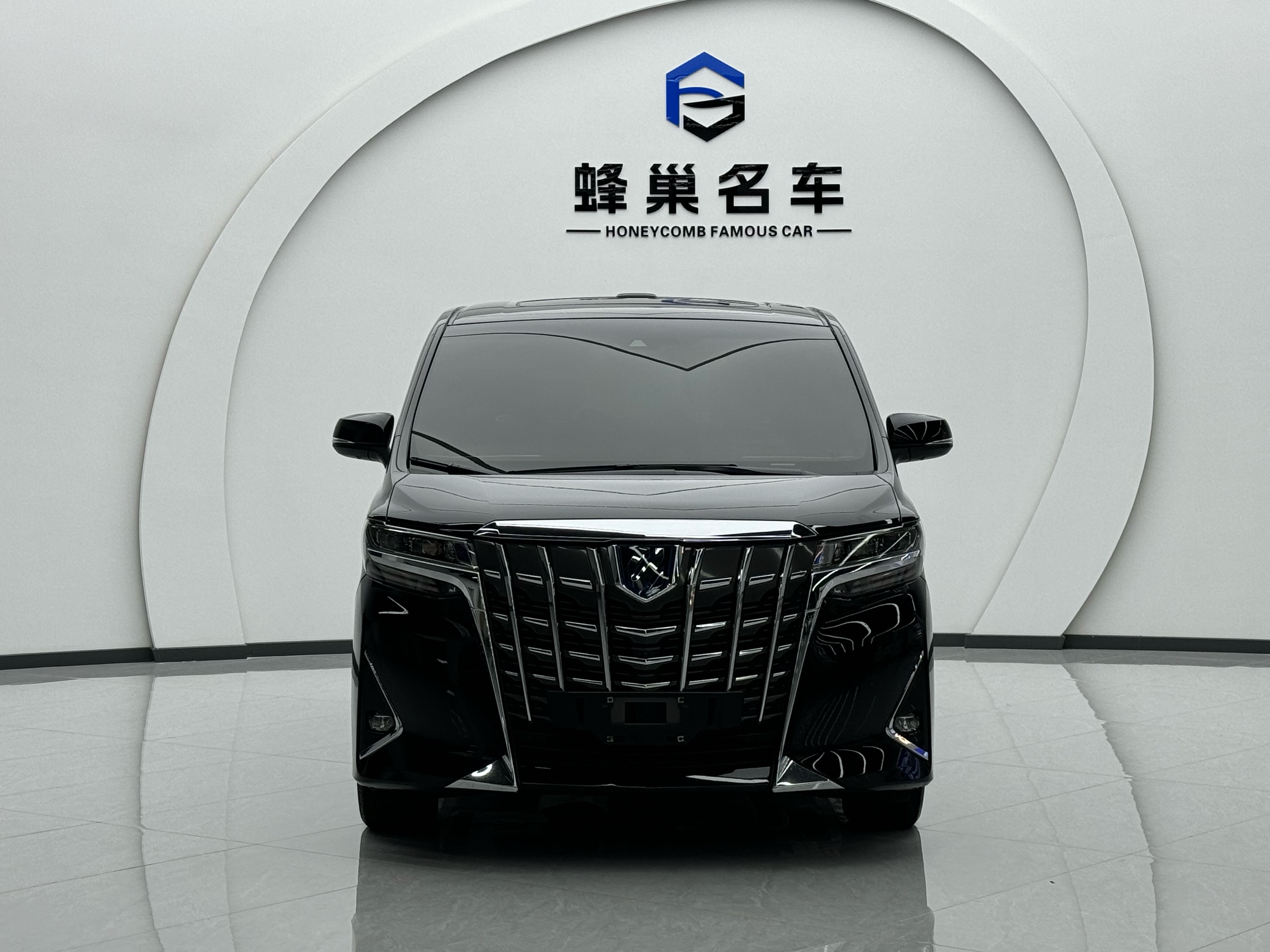 Toyota Alphard 2020 #3 Toyota Alphard 2020 car image #3
