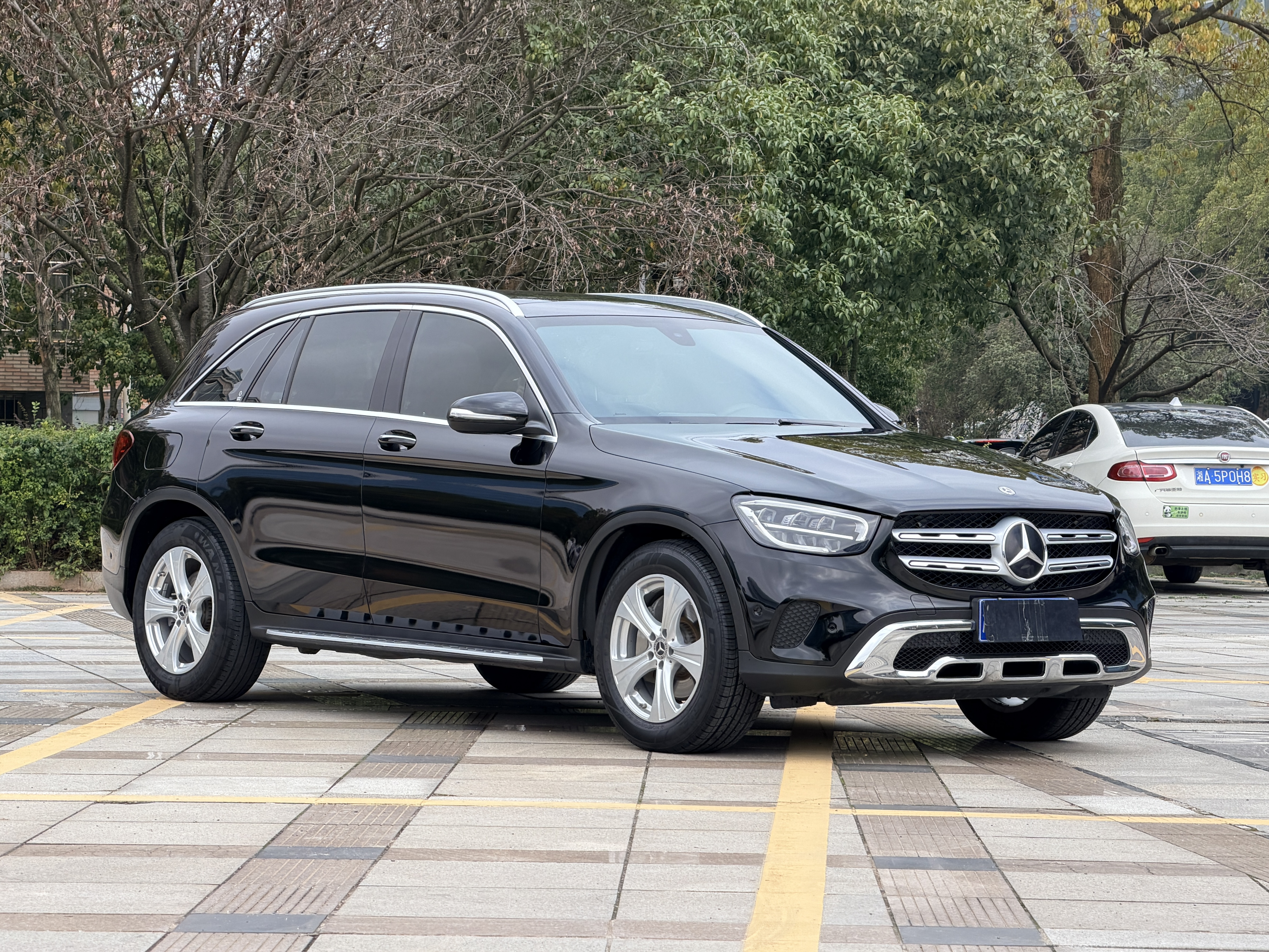 Mercedes-Benz GLC Class 2020 car image #3